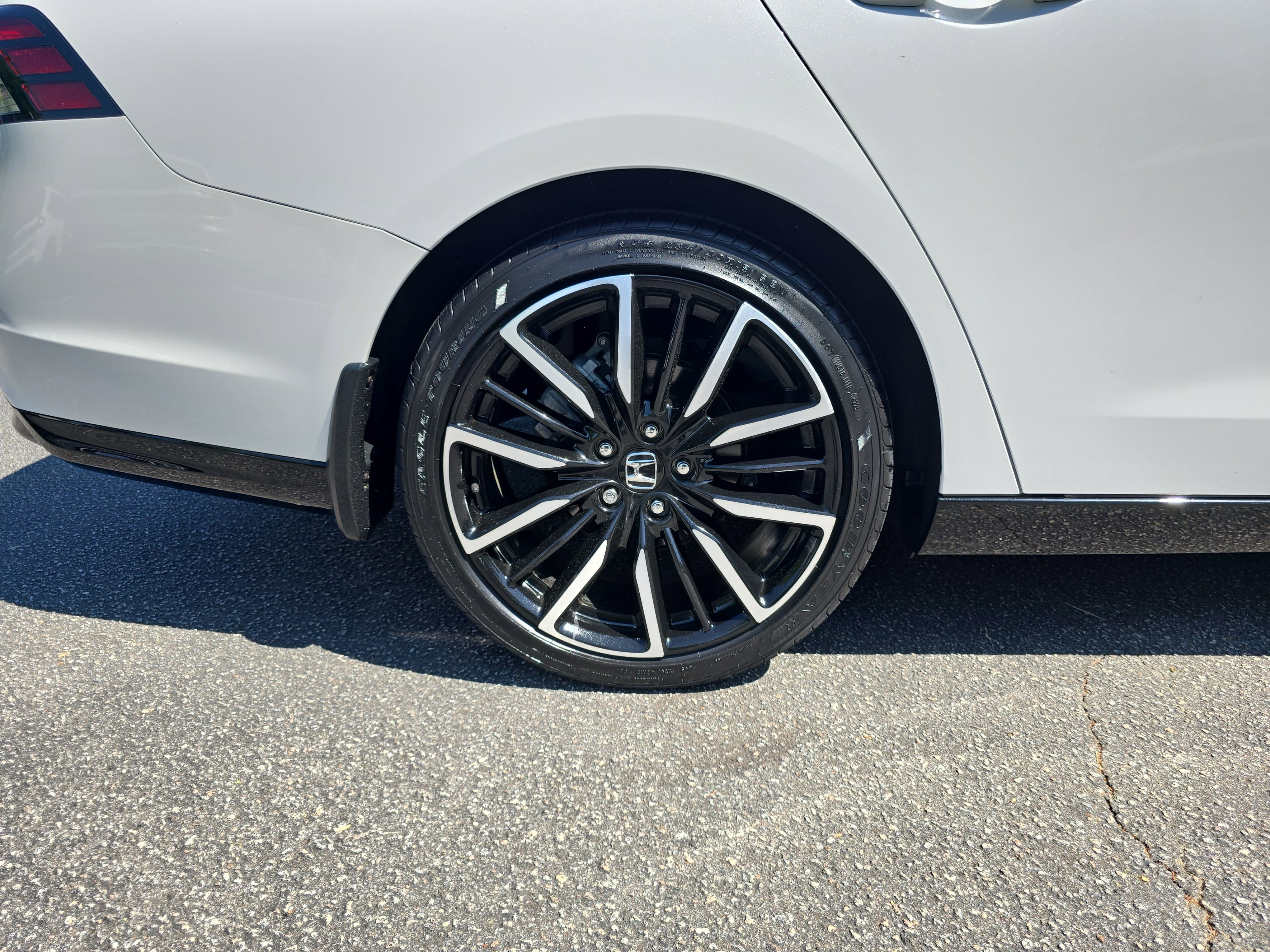 2023 Honda Accord Hybrid Base