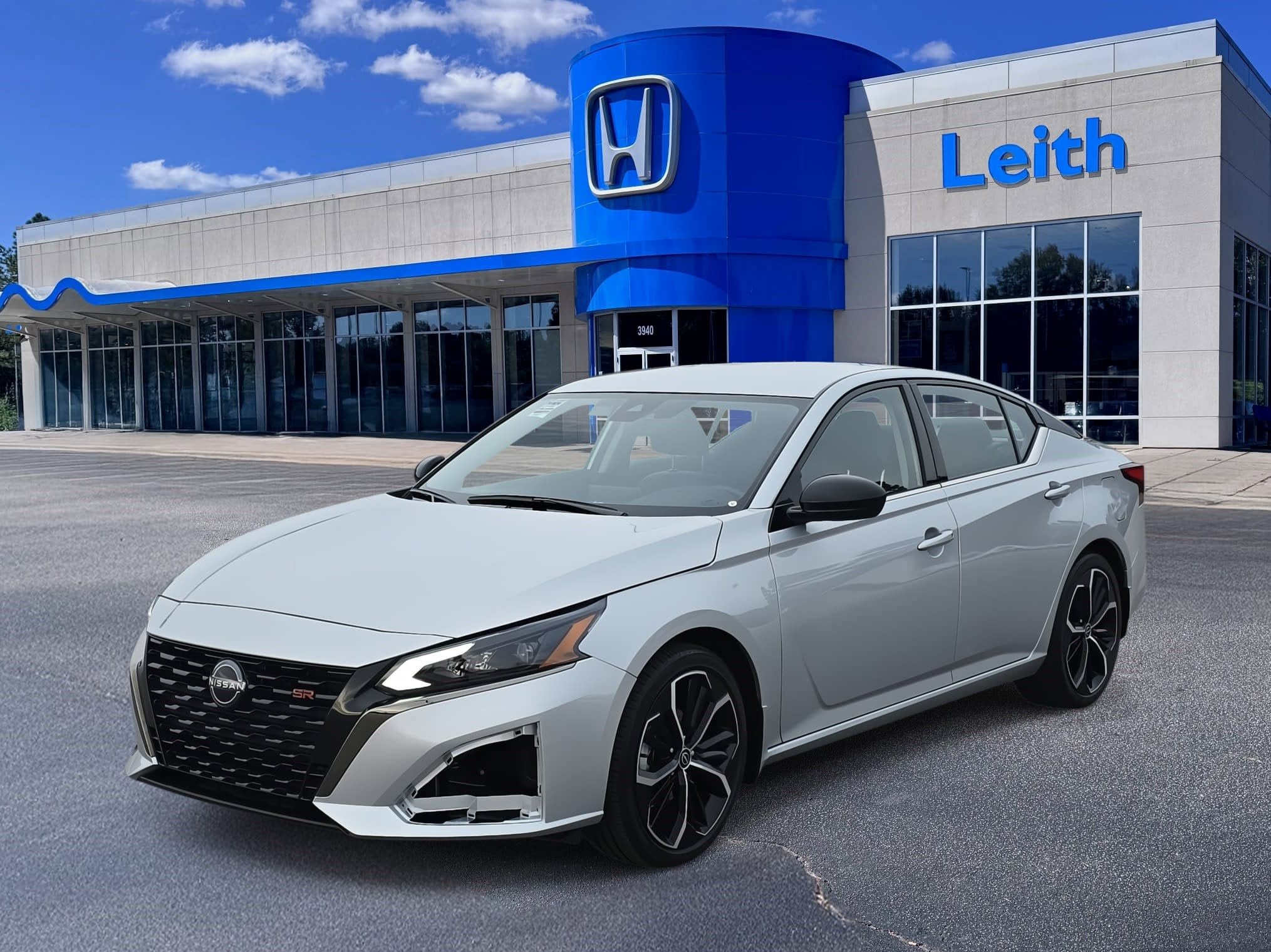 2023 Nissan Altima 2.5 SR Sedan