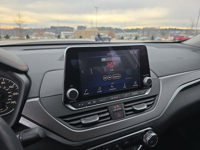 2023 Nissan Altima 2.5 SR Sedan