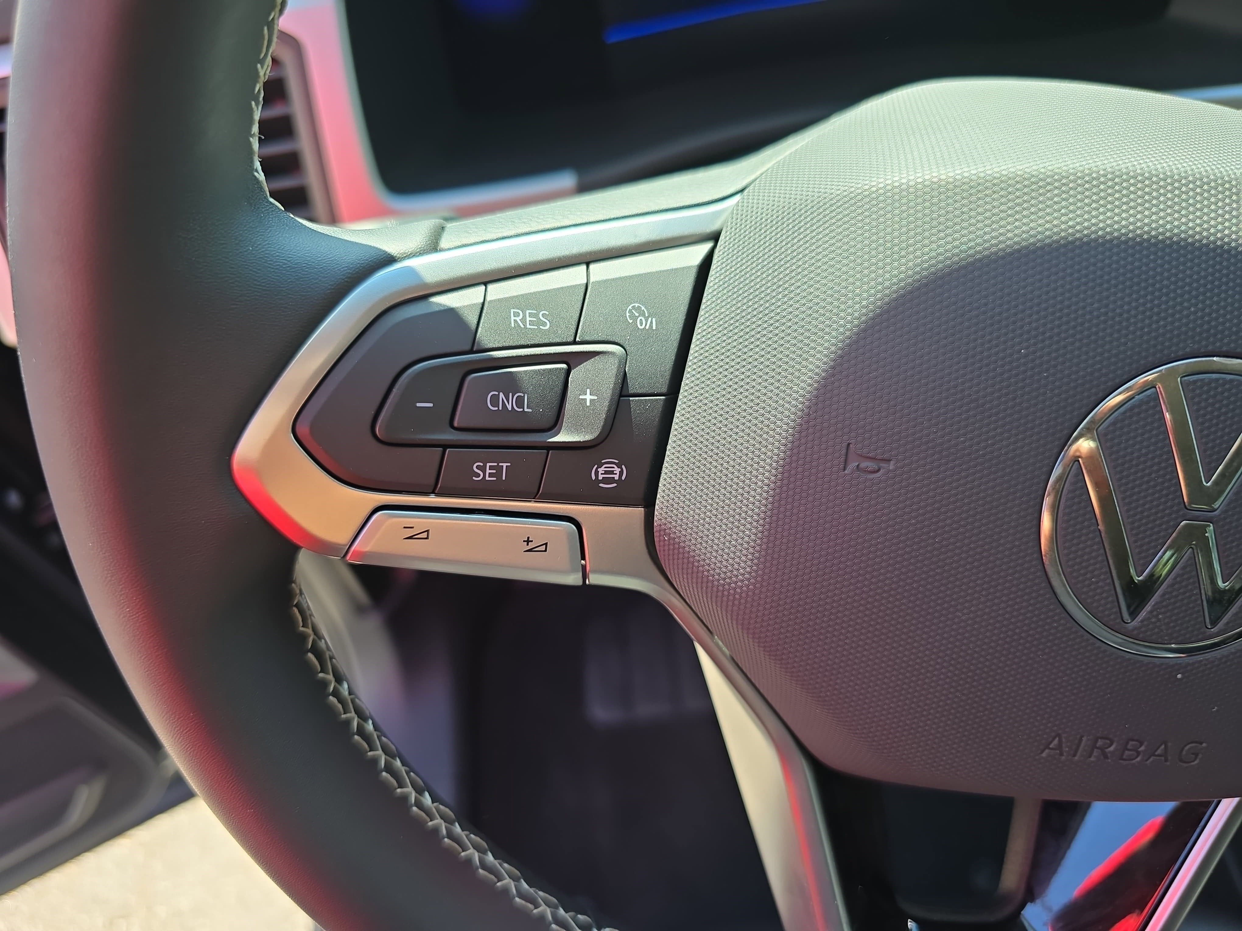 2023 Volkswagen Atlas 2.0T SE 4MOTION