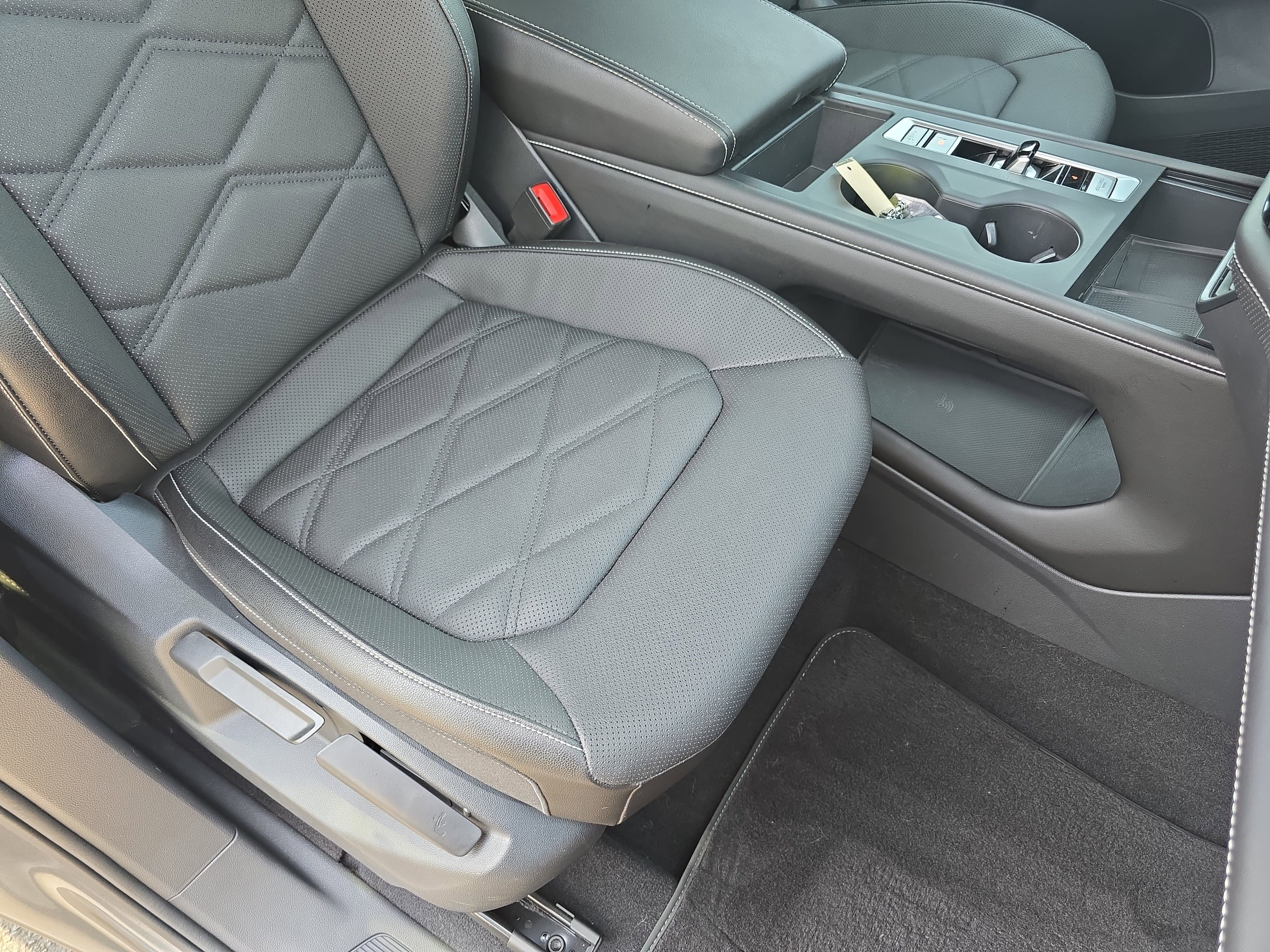 2024 Volkswagen Atlas 2.0T SE 4MOTION