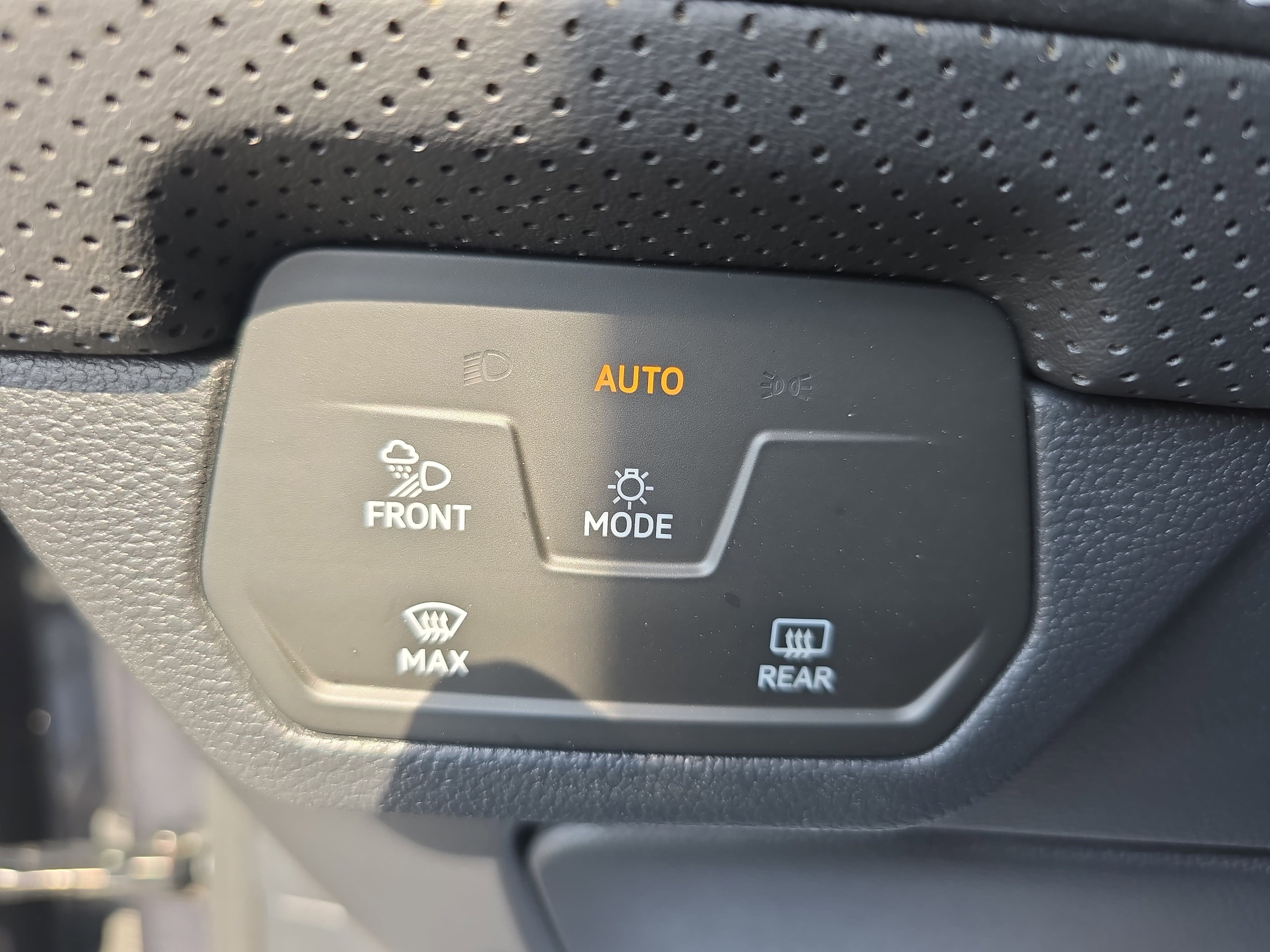 2024 Volkswagen Atlas 2.0T SE 4MOTION