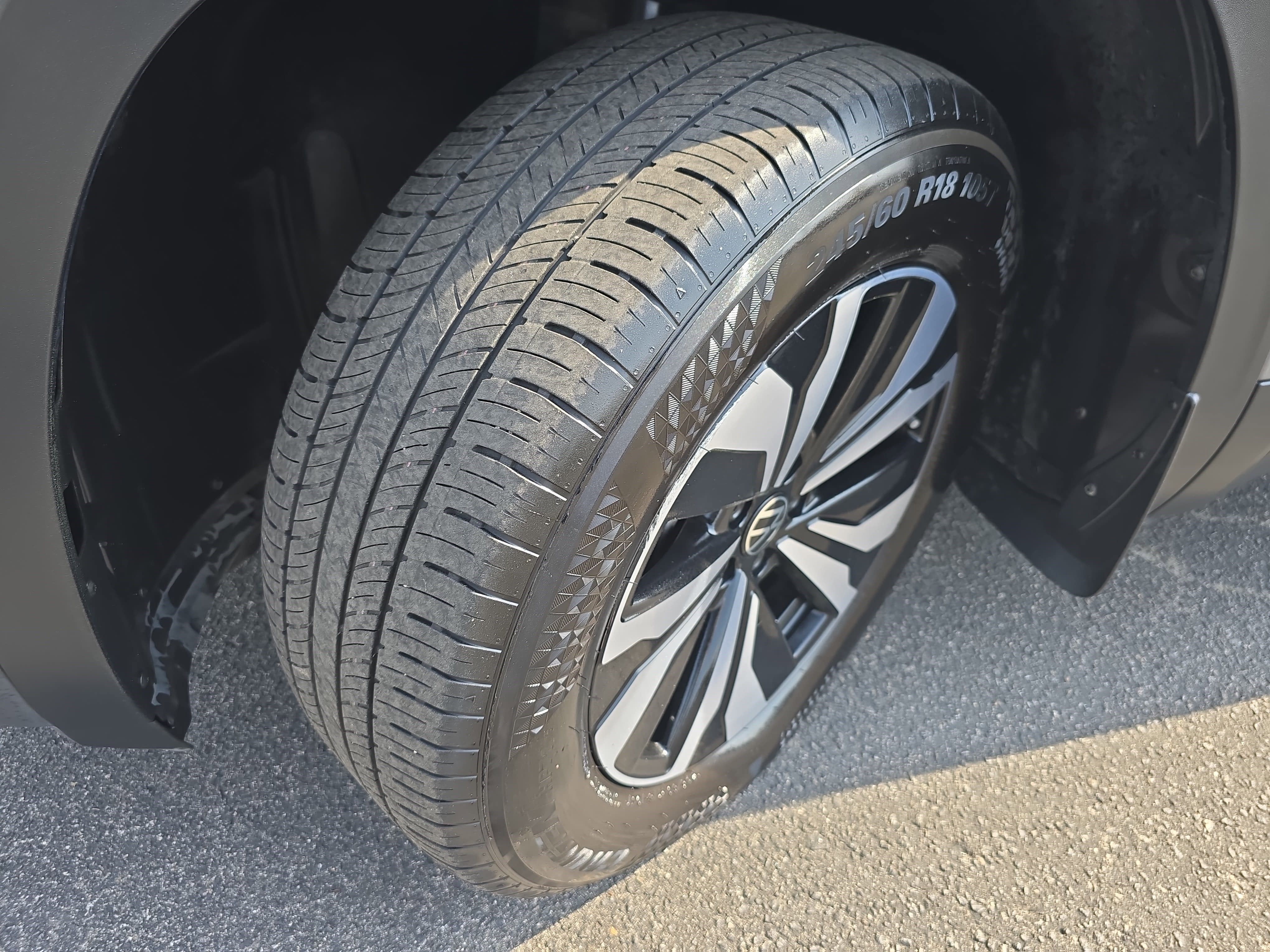 2024 Volkswagen Atlas 2.0T SE 4MOTION