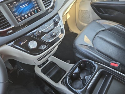 2018 Chrysler Pacifica Touring L FWD