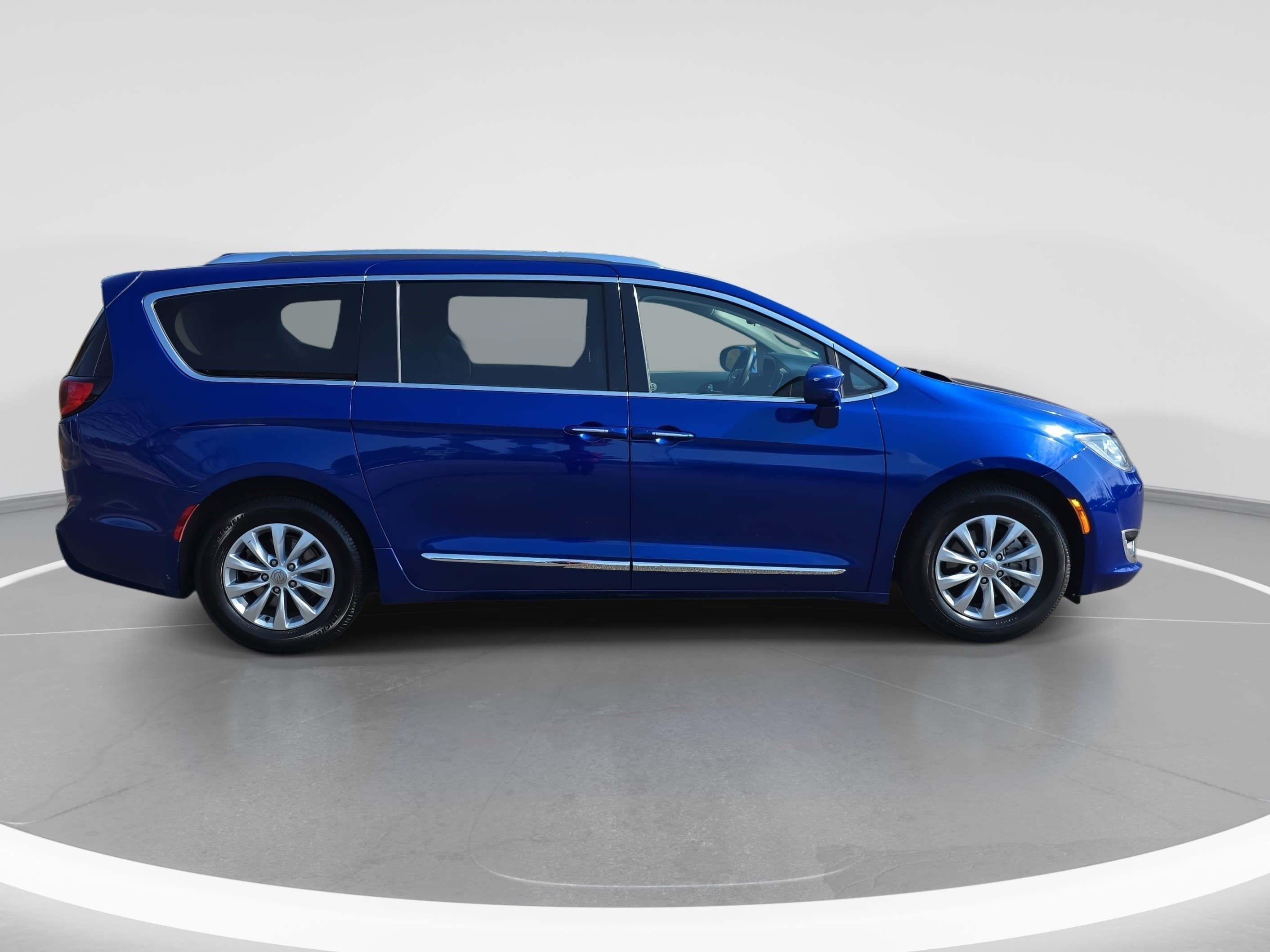 2018 Chrysler Pacifica Touring L FWD