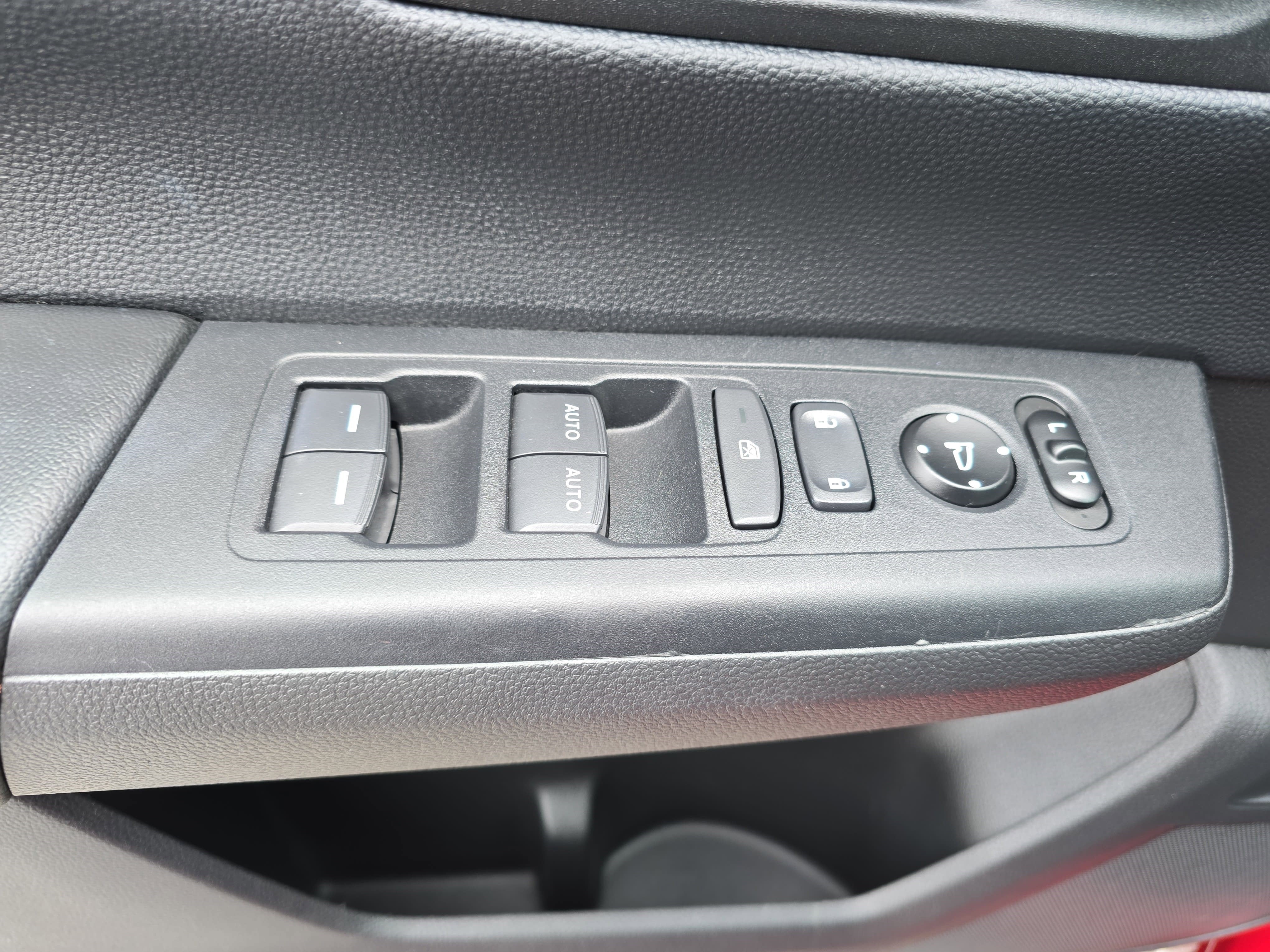 2023 Honda CR-V Hybrid Base