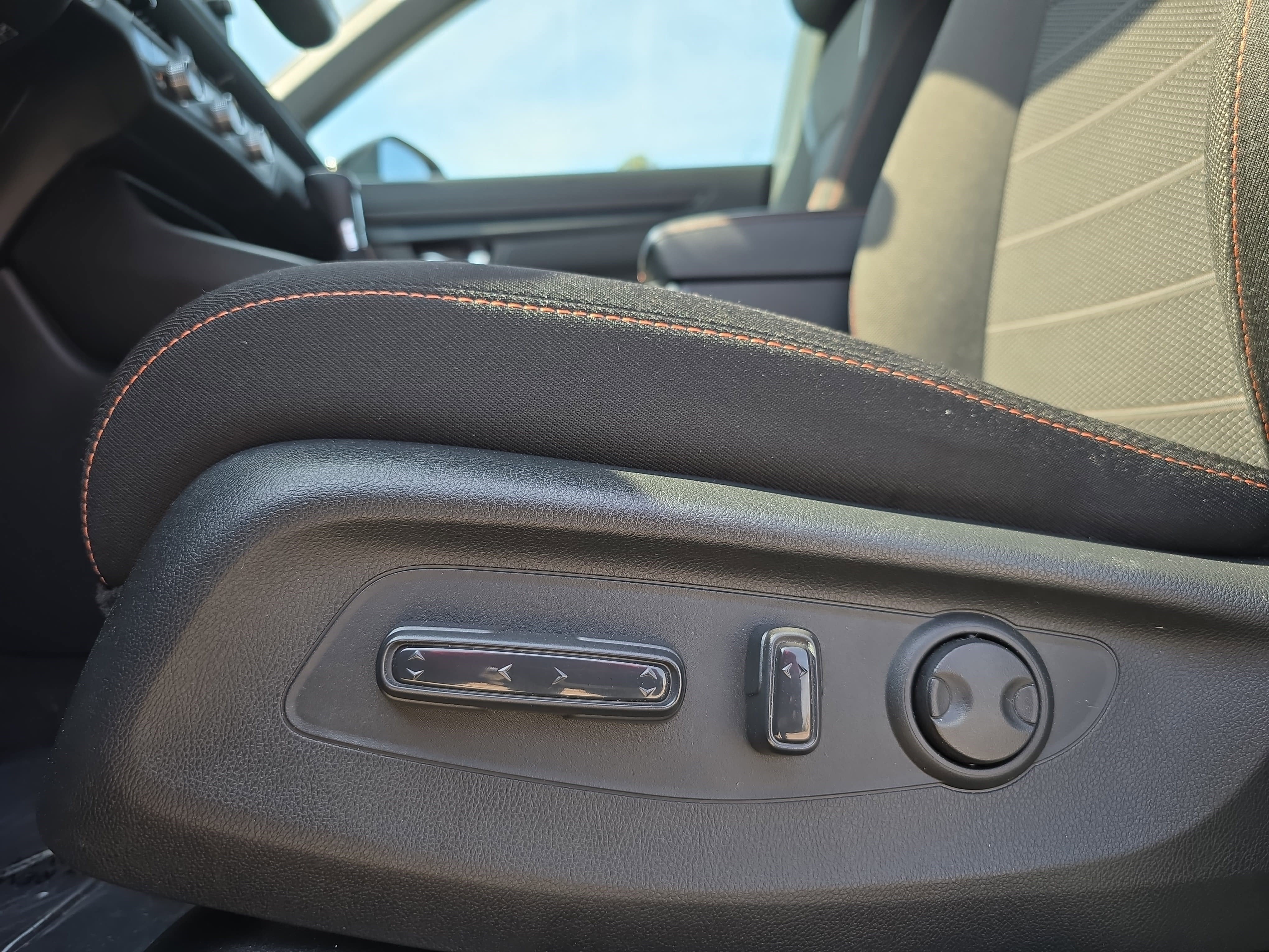 2023 Honda CR-V Hybrid Base