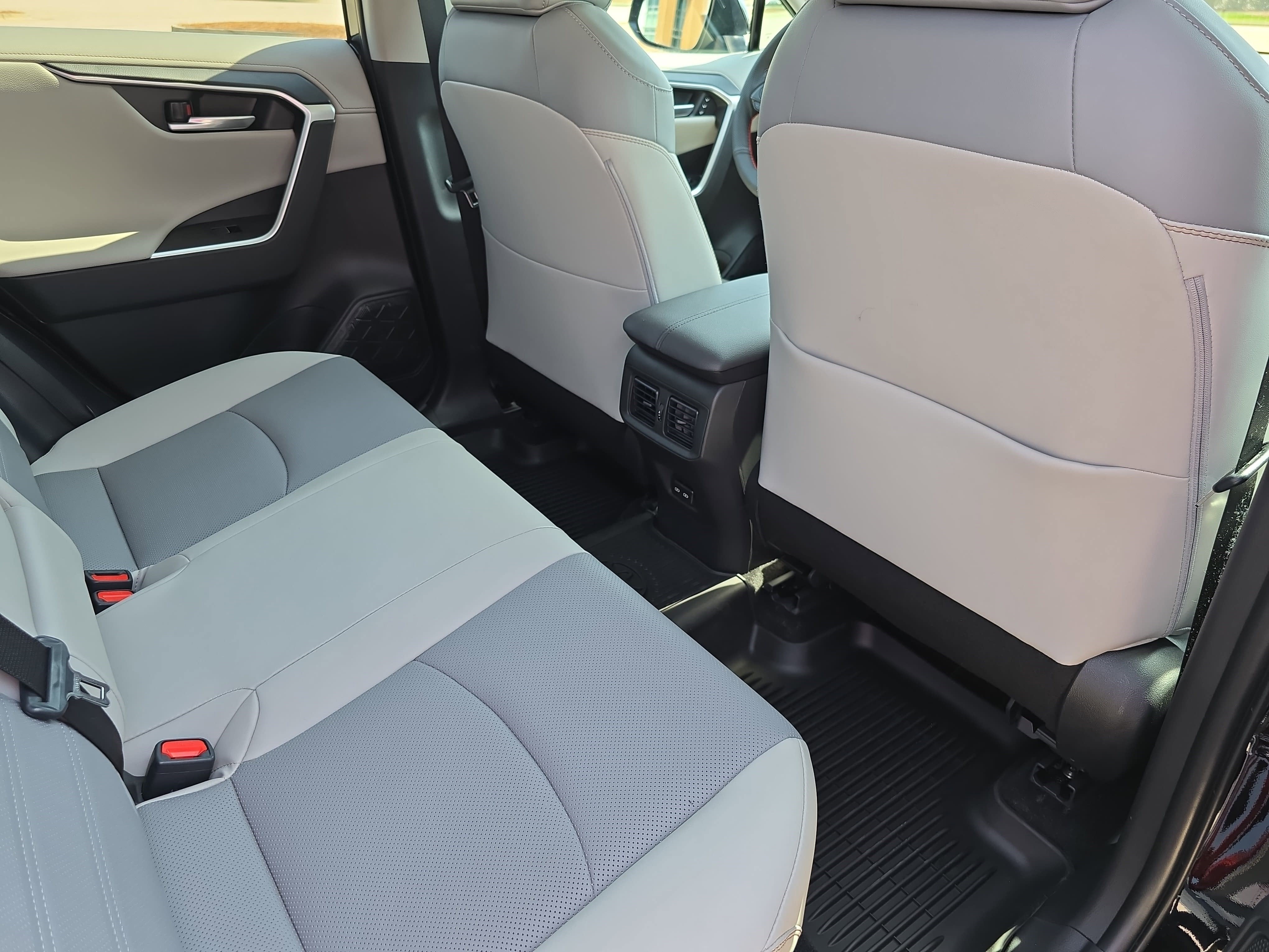 2025 Toyota RAV4 Limited FWD