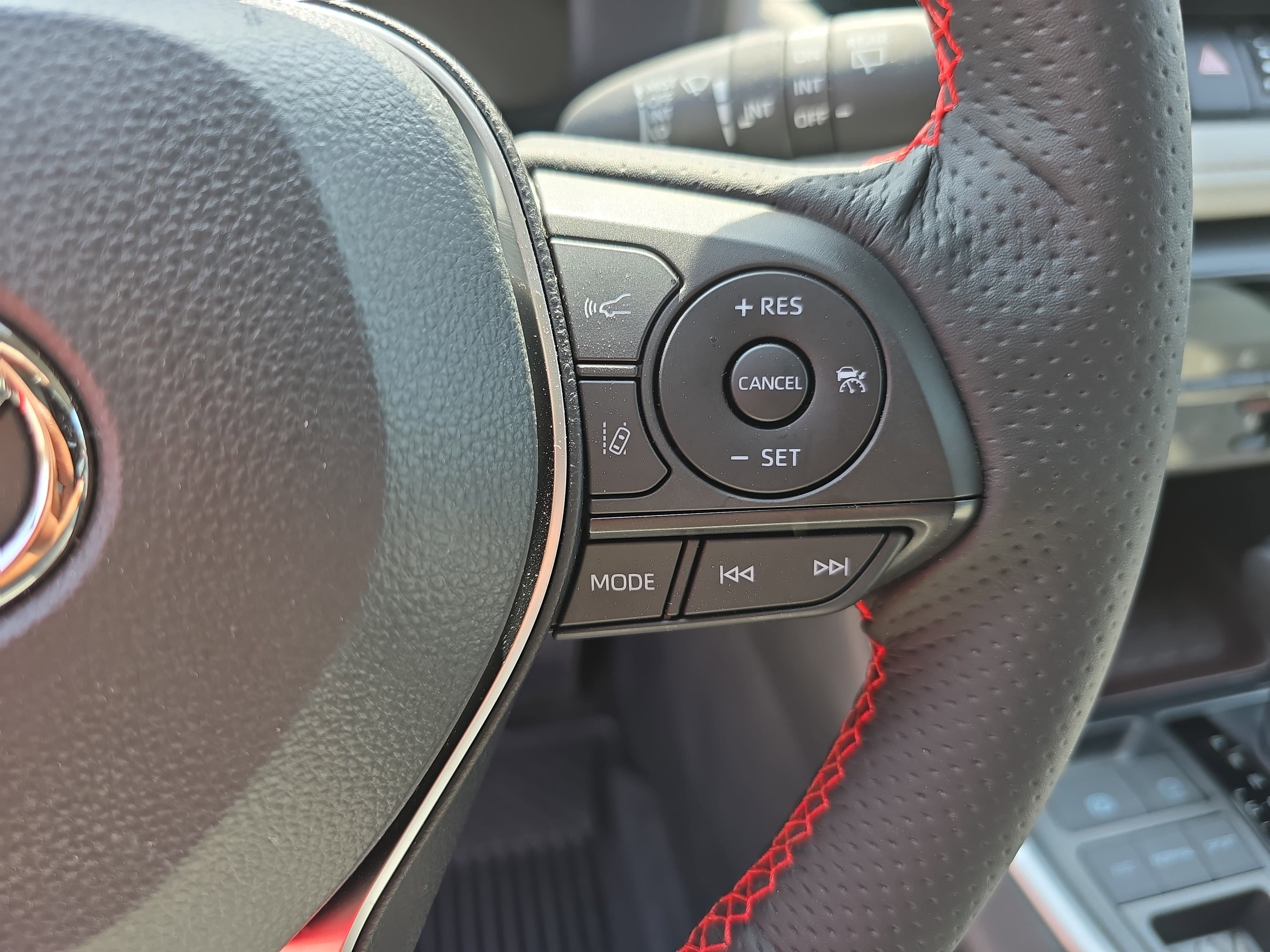 2025 Toyota RAV4 Limited FWD