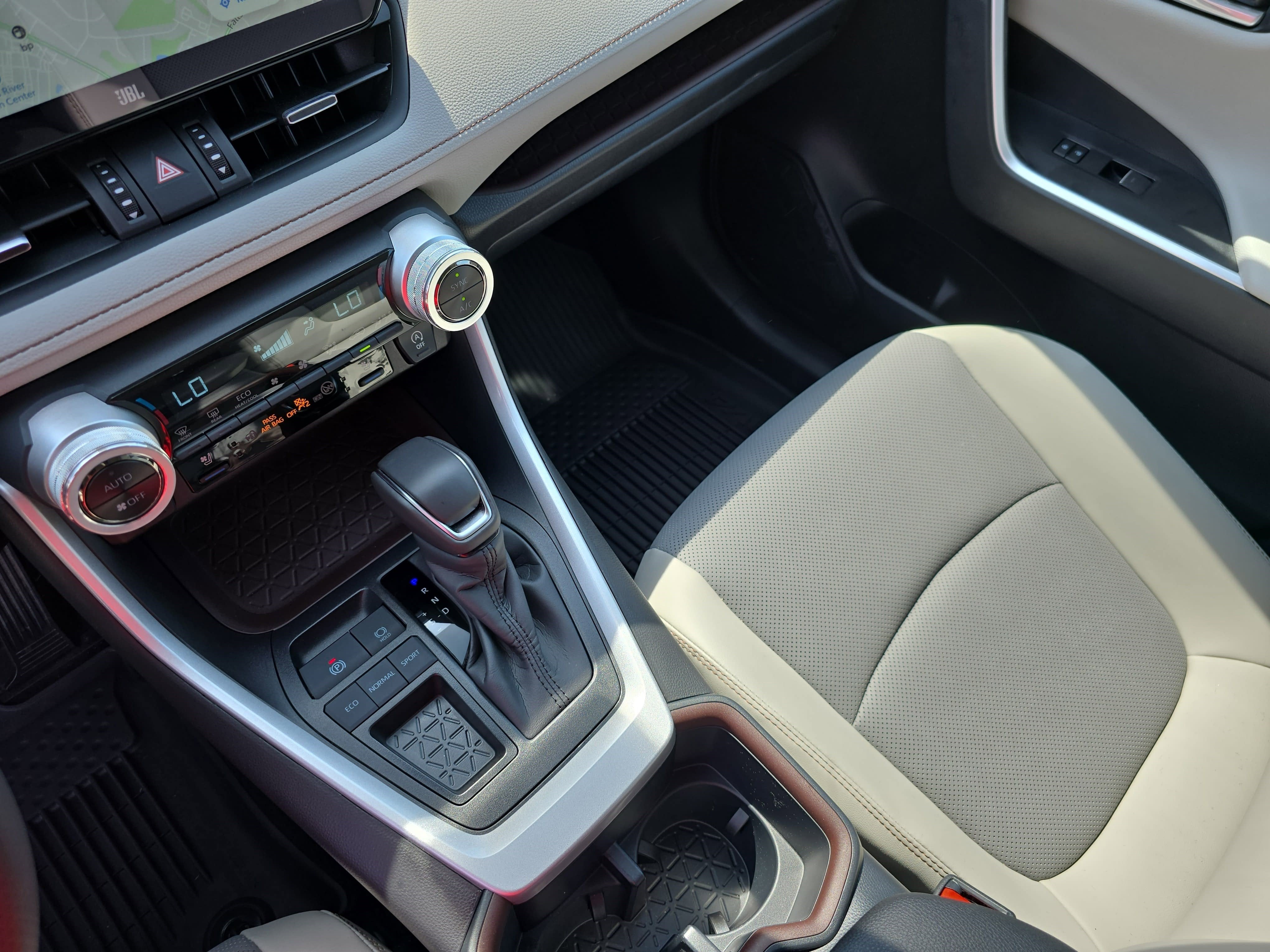 2025 Toyota RAV4 Limited FWD