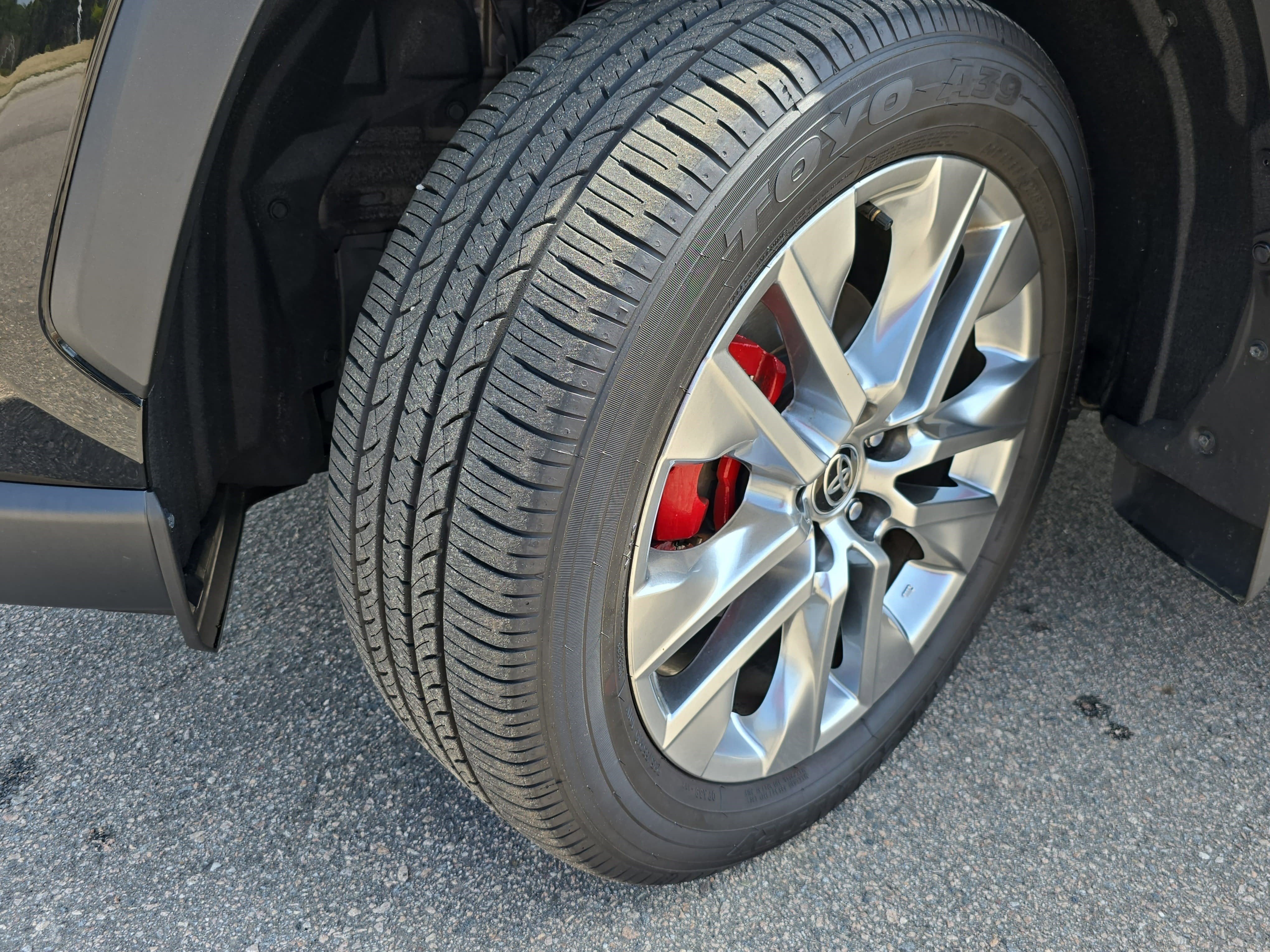 2025 Toyota RAV4 Limited FWD