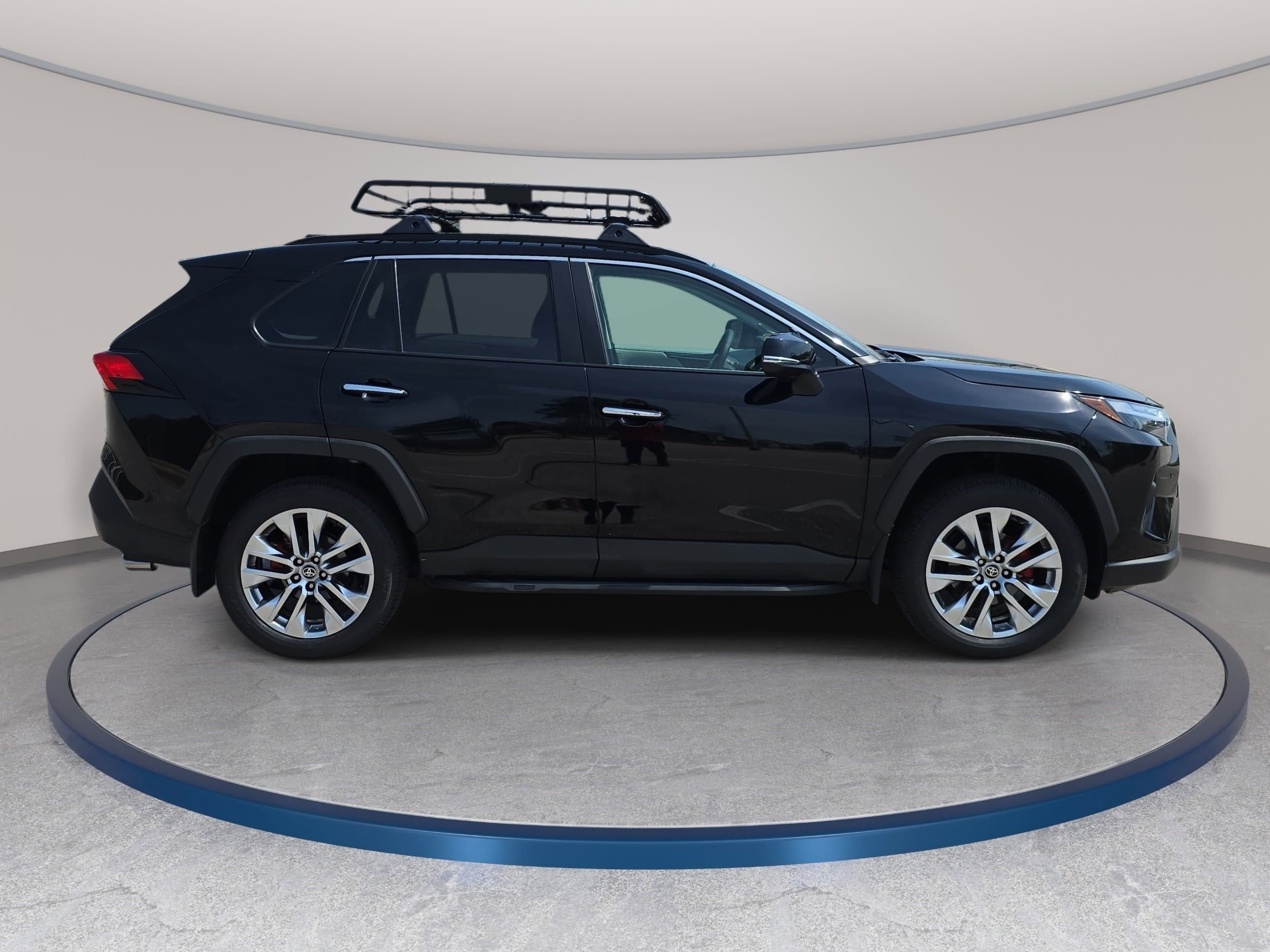 2025 Toyota RAV4 Limited FWD