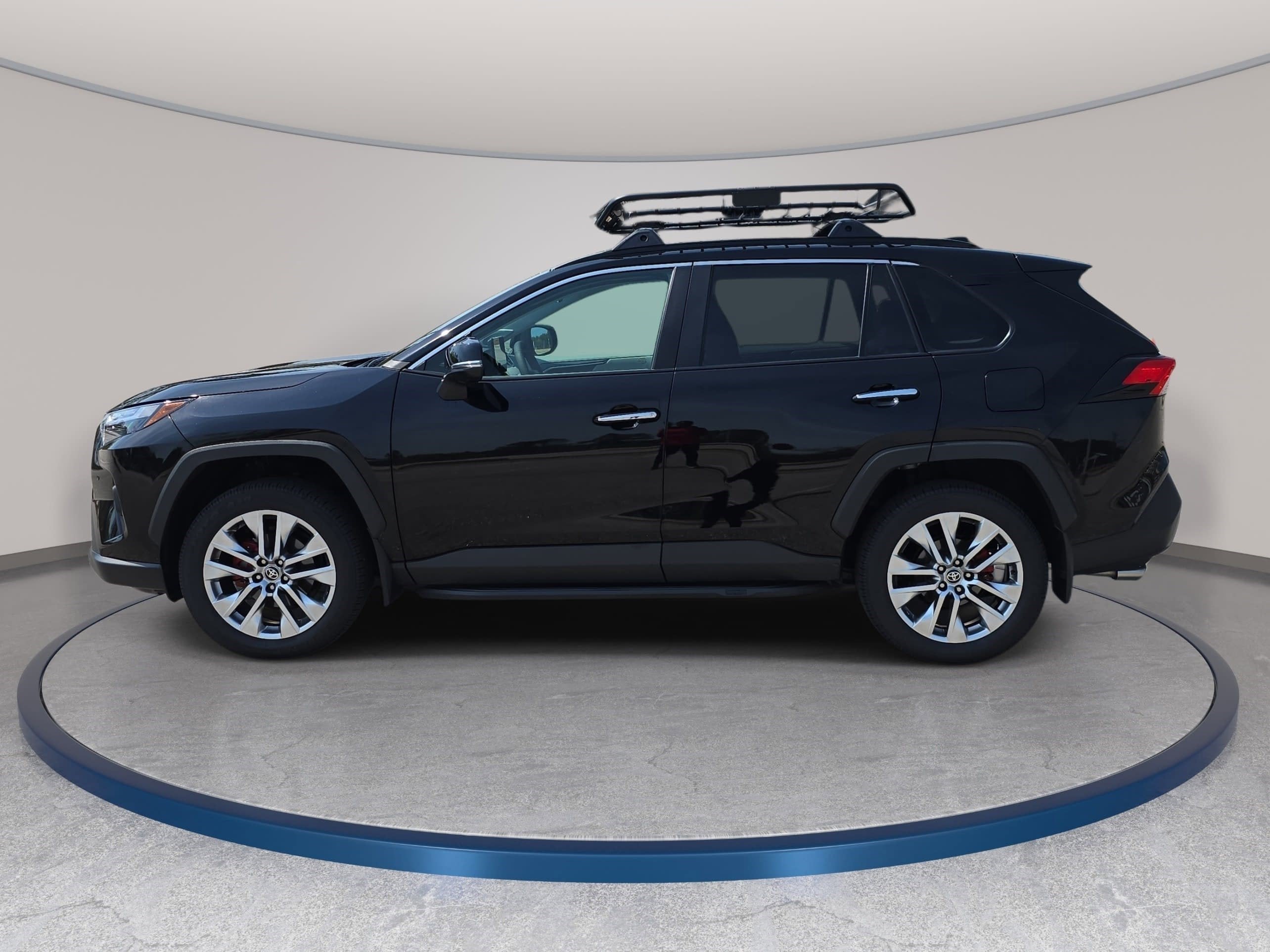 2025 Toyota RAV4 Limited FWD