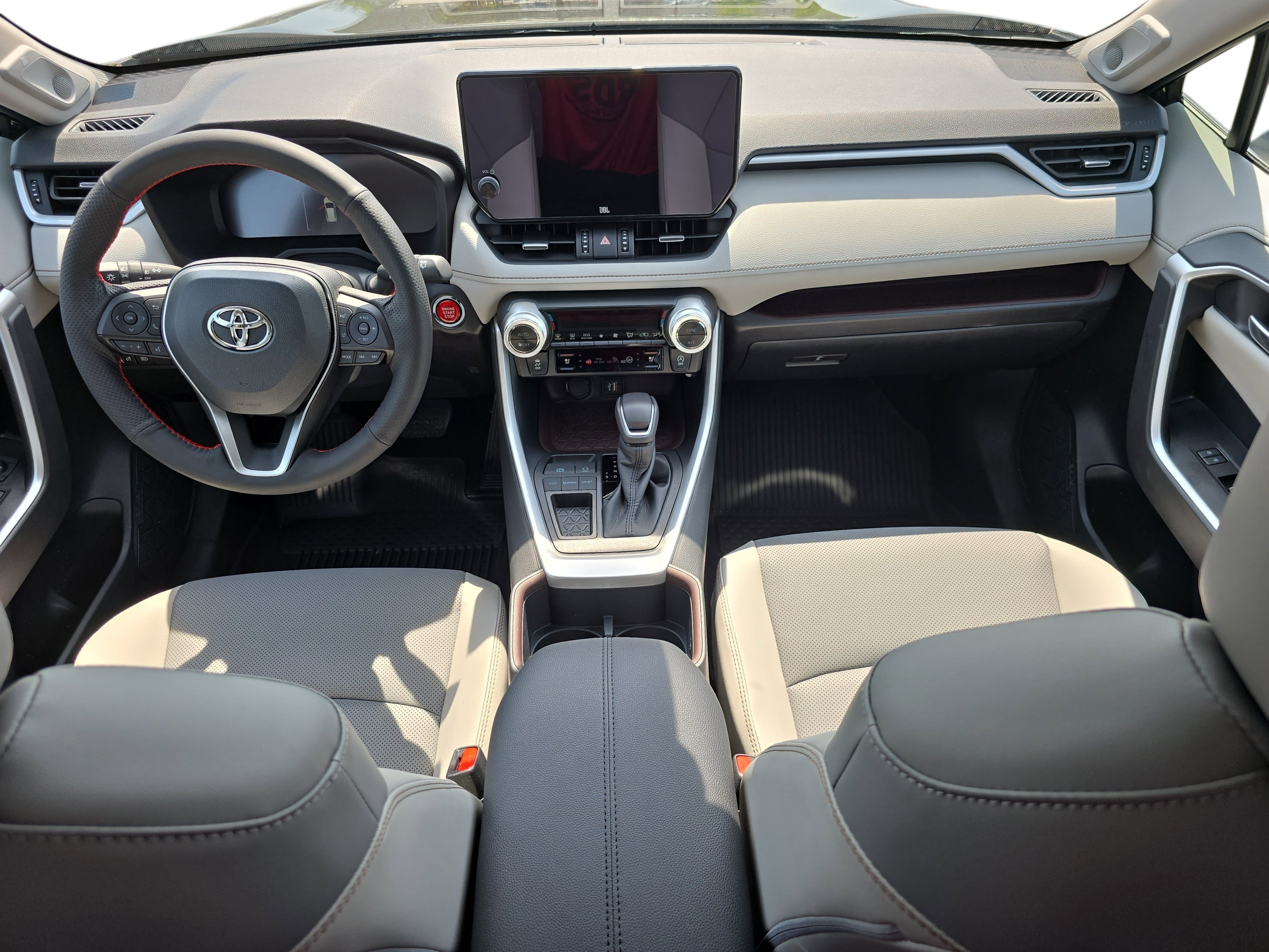 2025 Toyota RAV4 Limited FWD