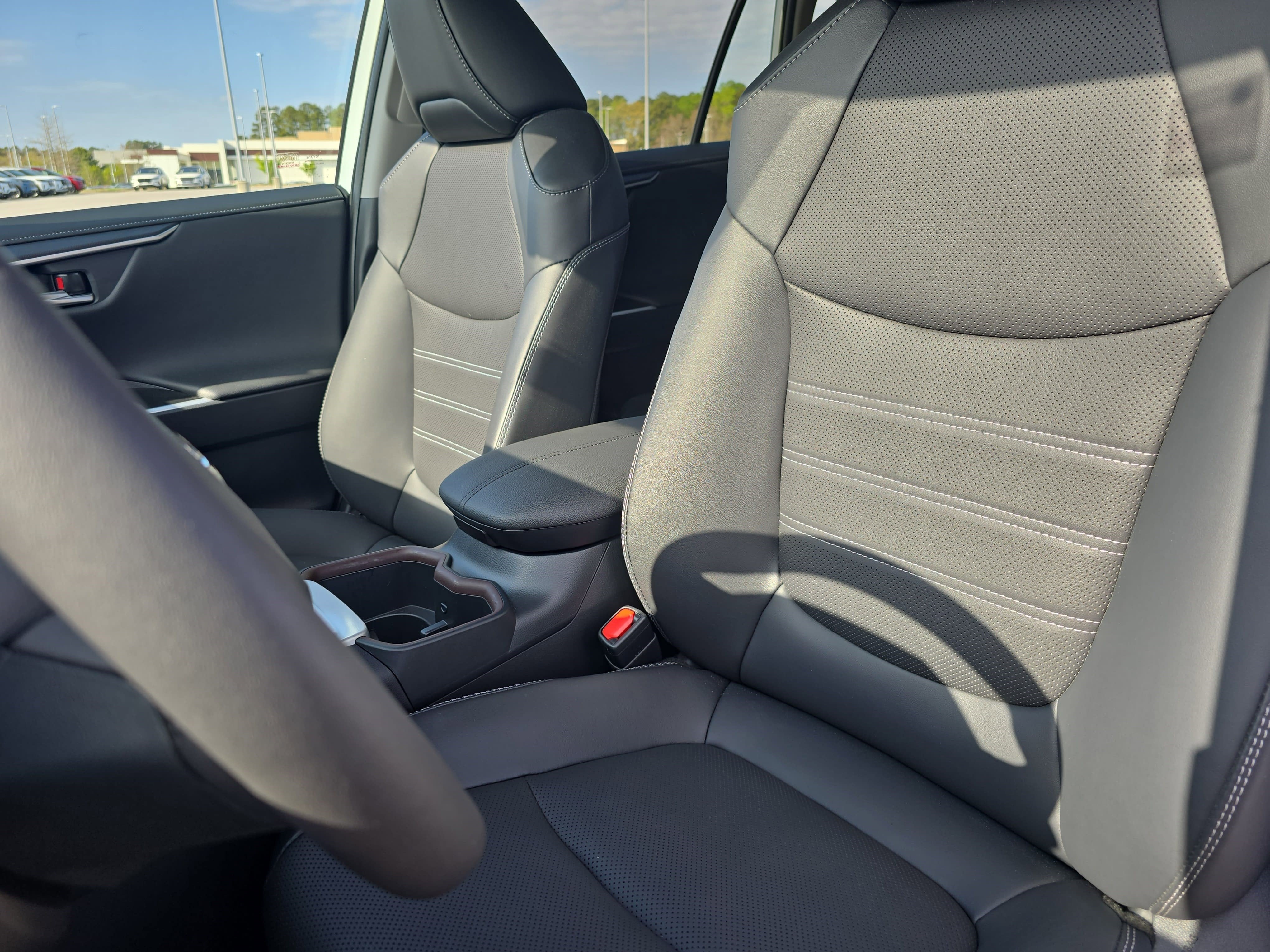 2025 Toyota RAV4 Limited FWD