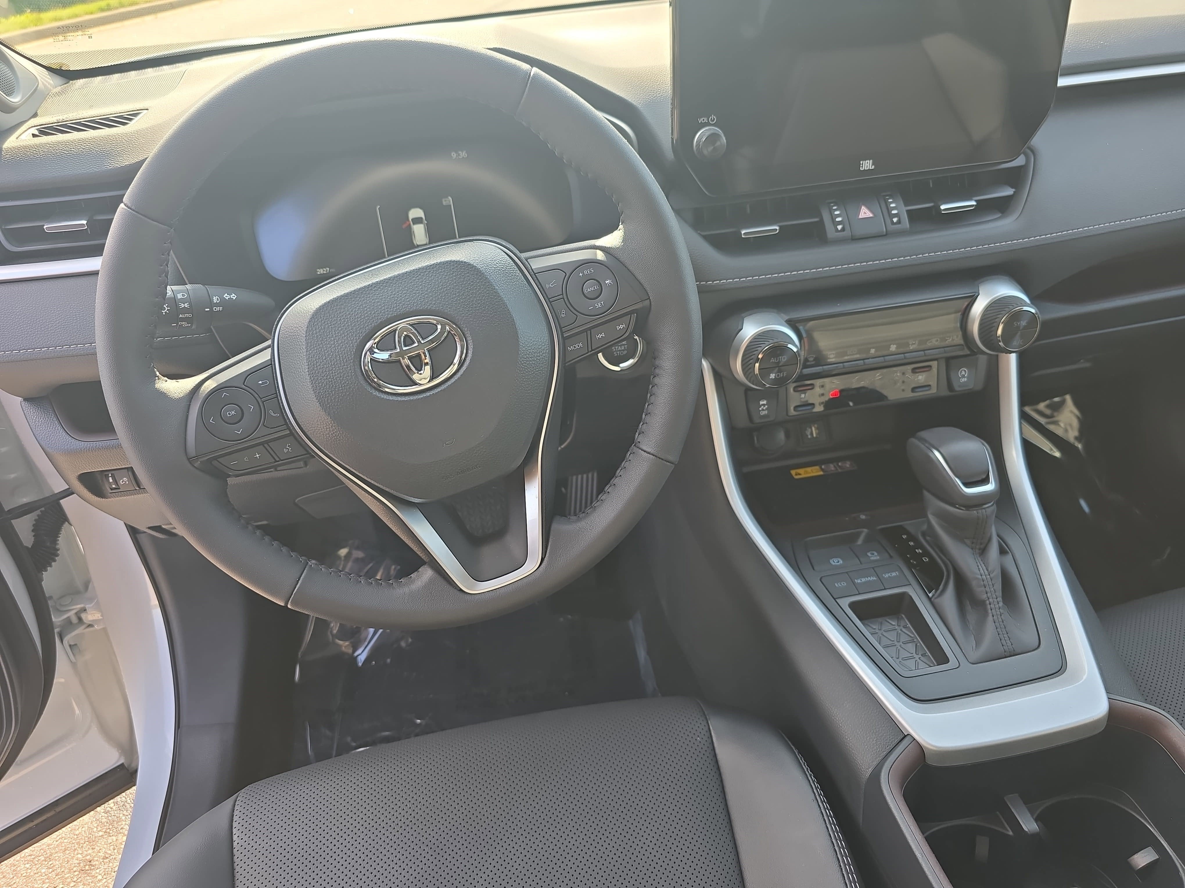 2025 Toyota RAV4 Limited FWD