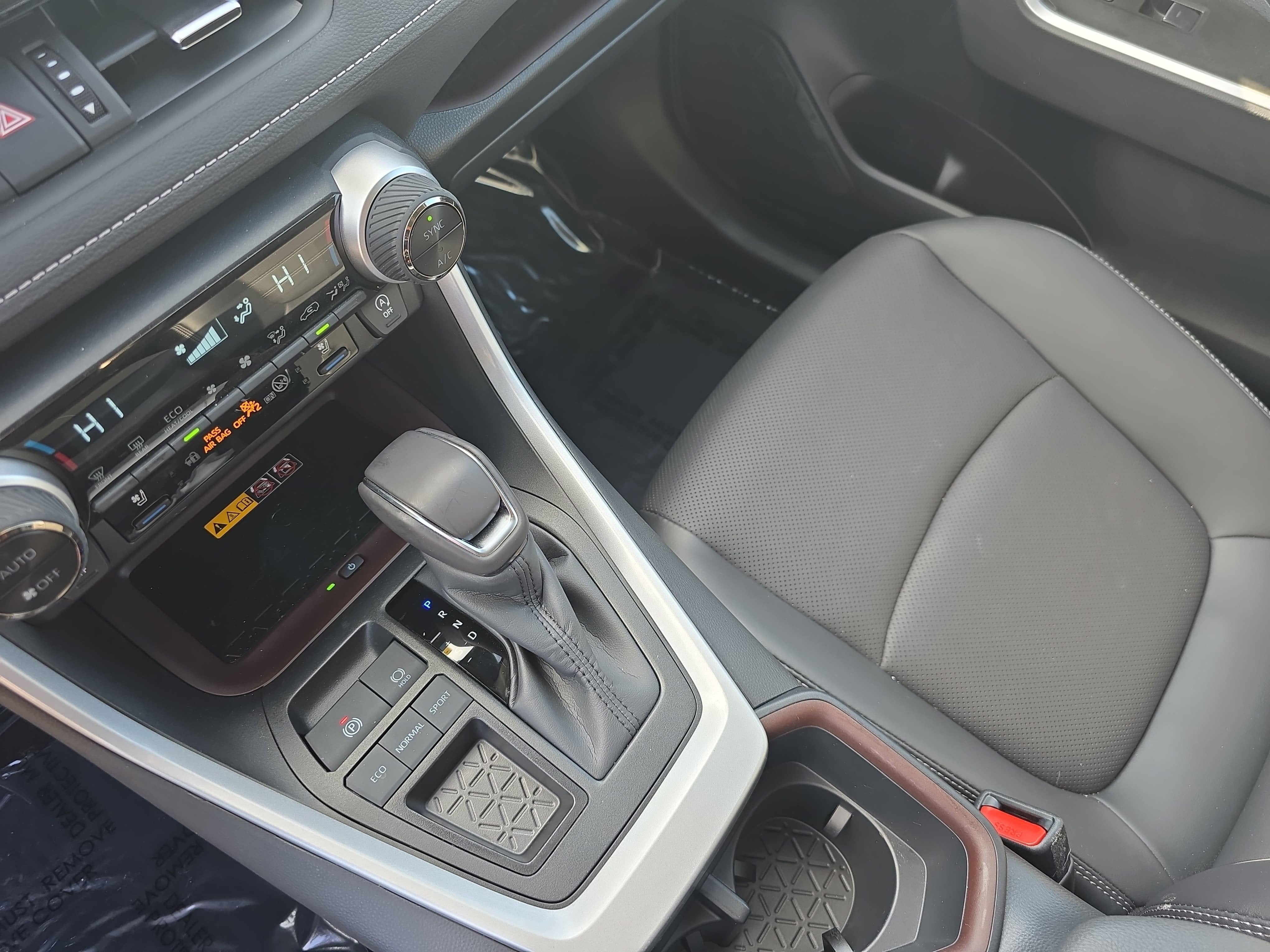 2025 Toyota RAV4 Limited FWD