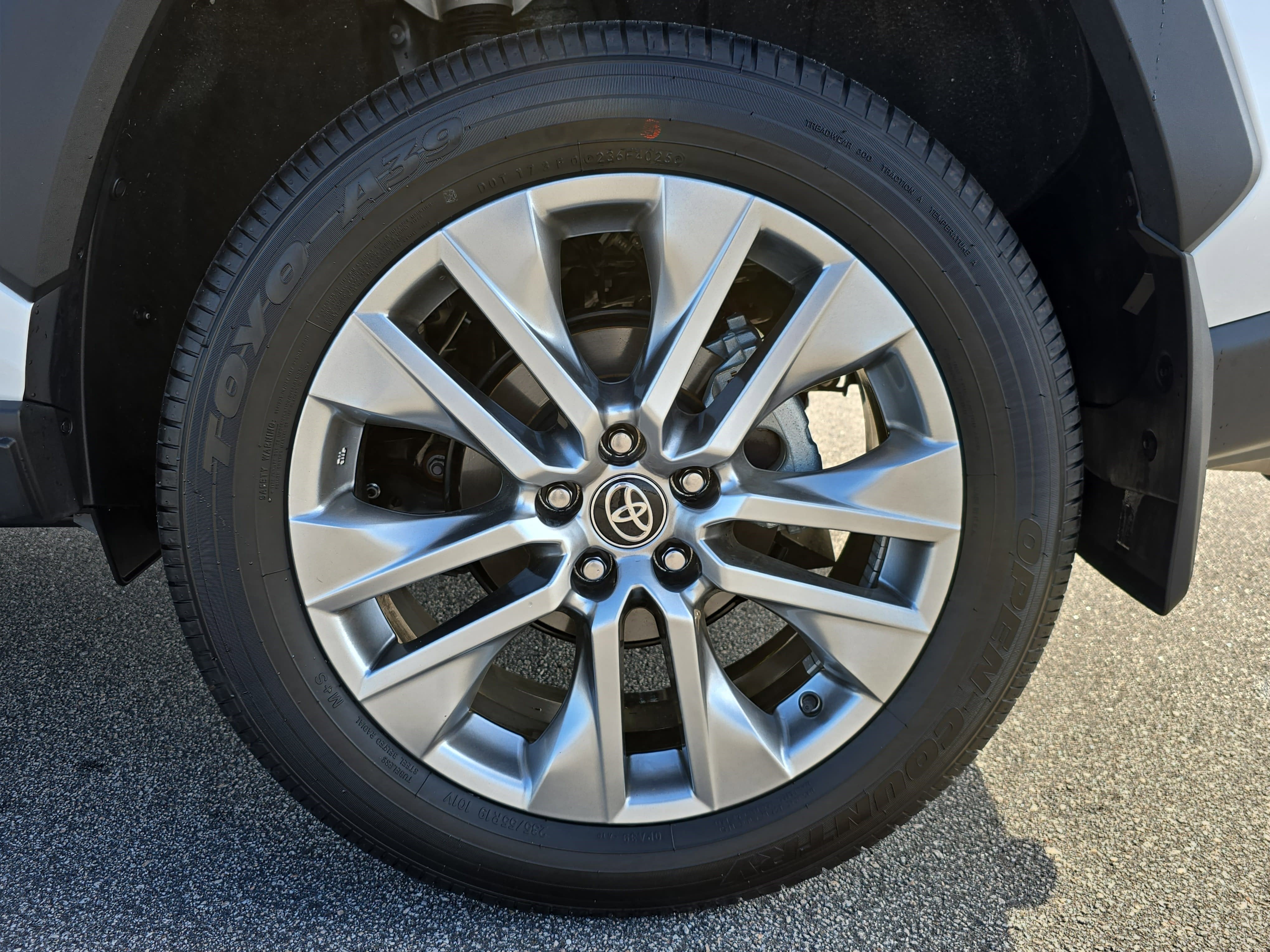 2025 Toyota RAV4 Limited FWD