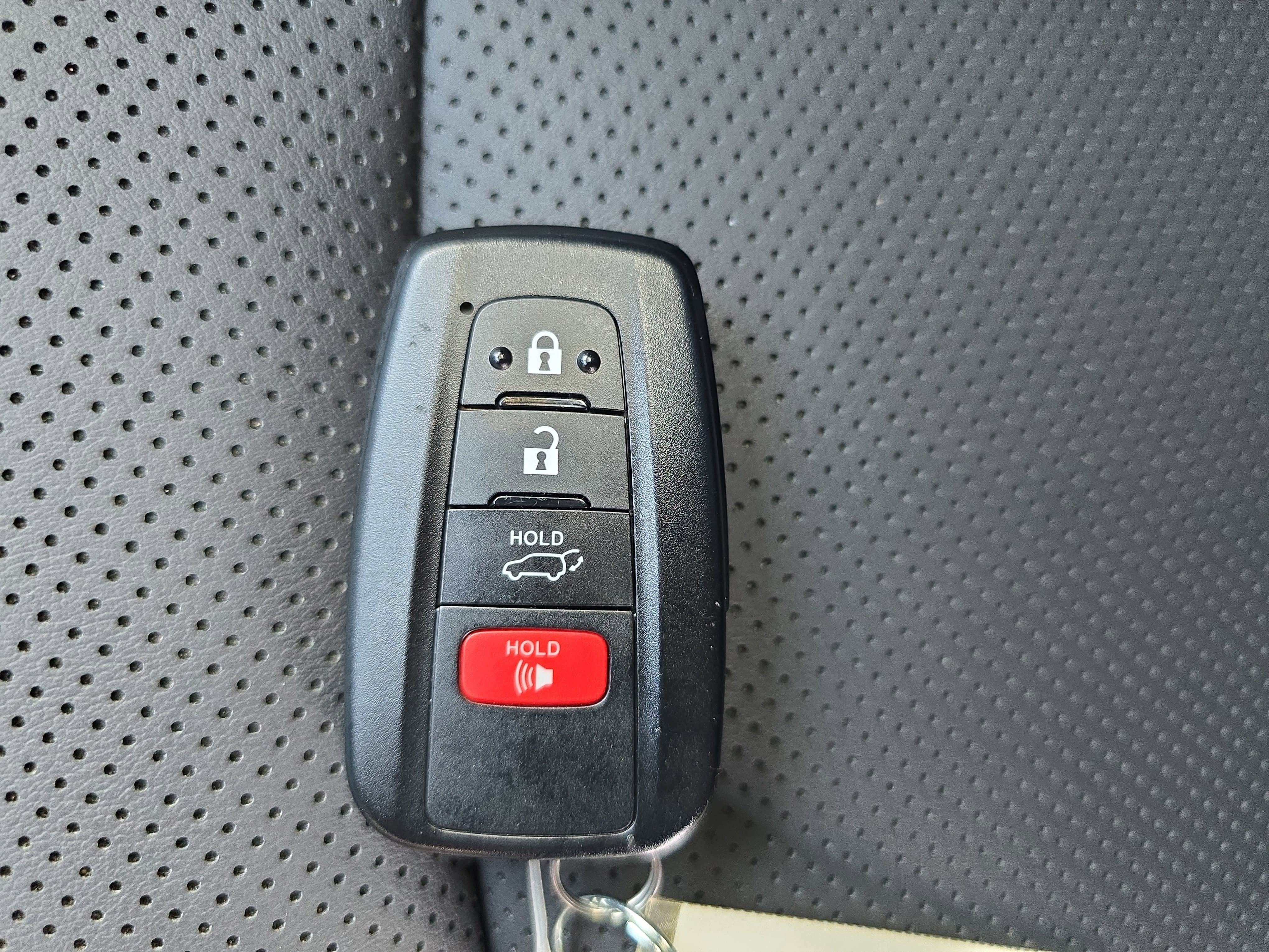 2025 Toyota RAV4 Limited FWD