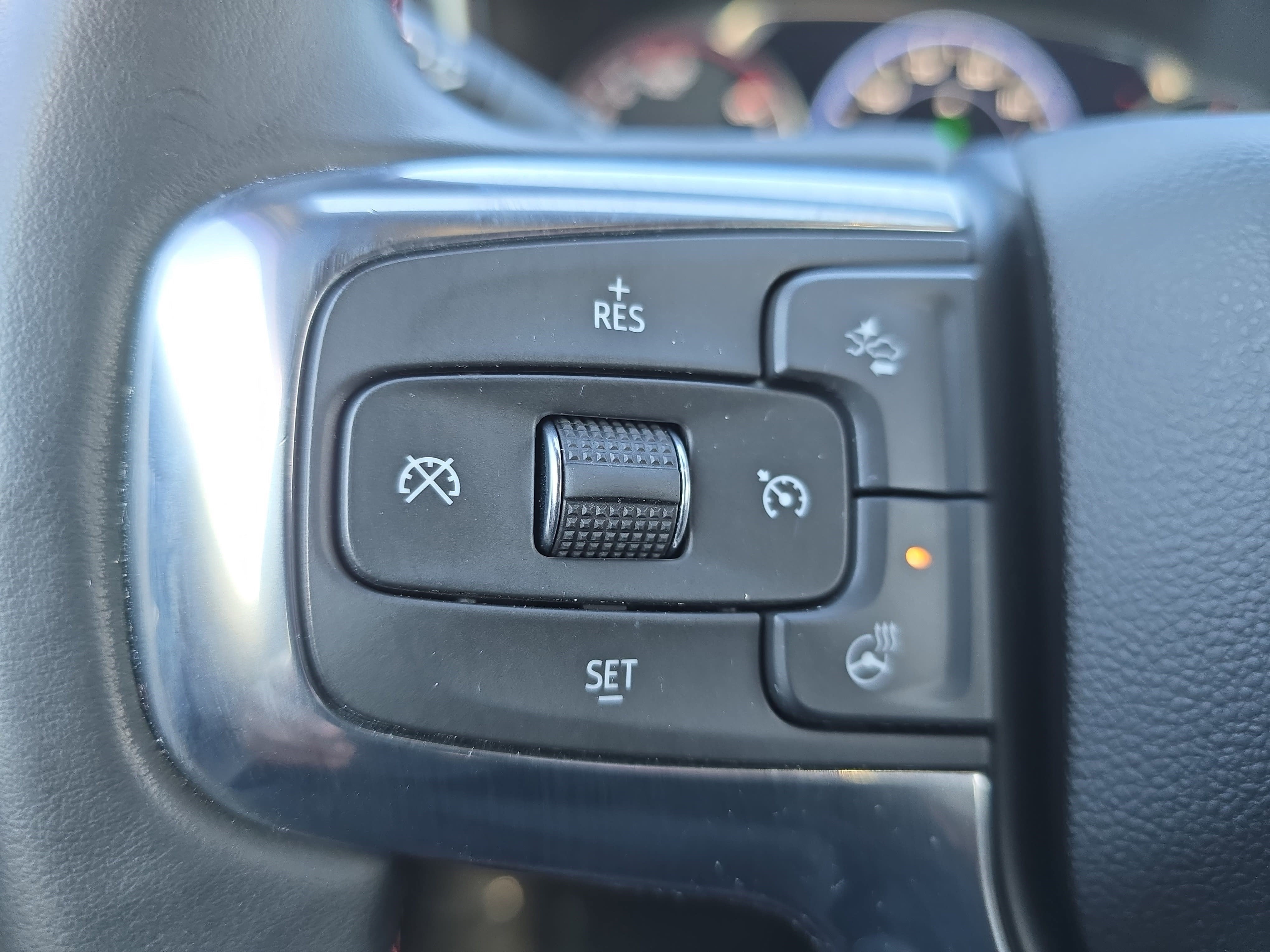 2023 Chevrolet Blazer FWD 4dr RS