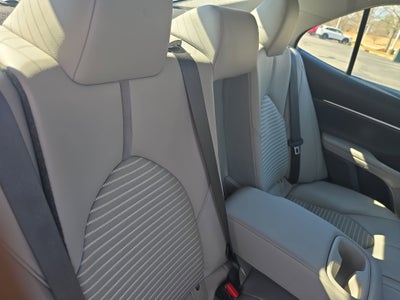 2020 Toyota Camry SE Auto