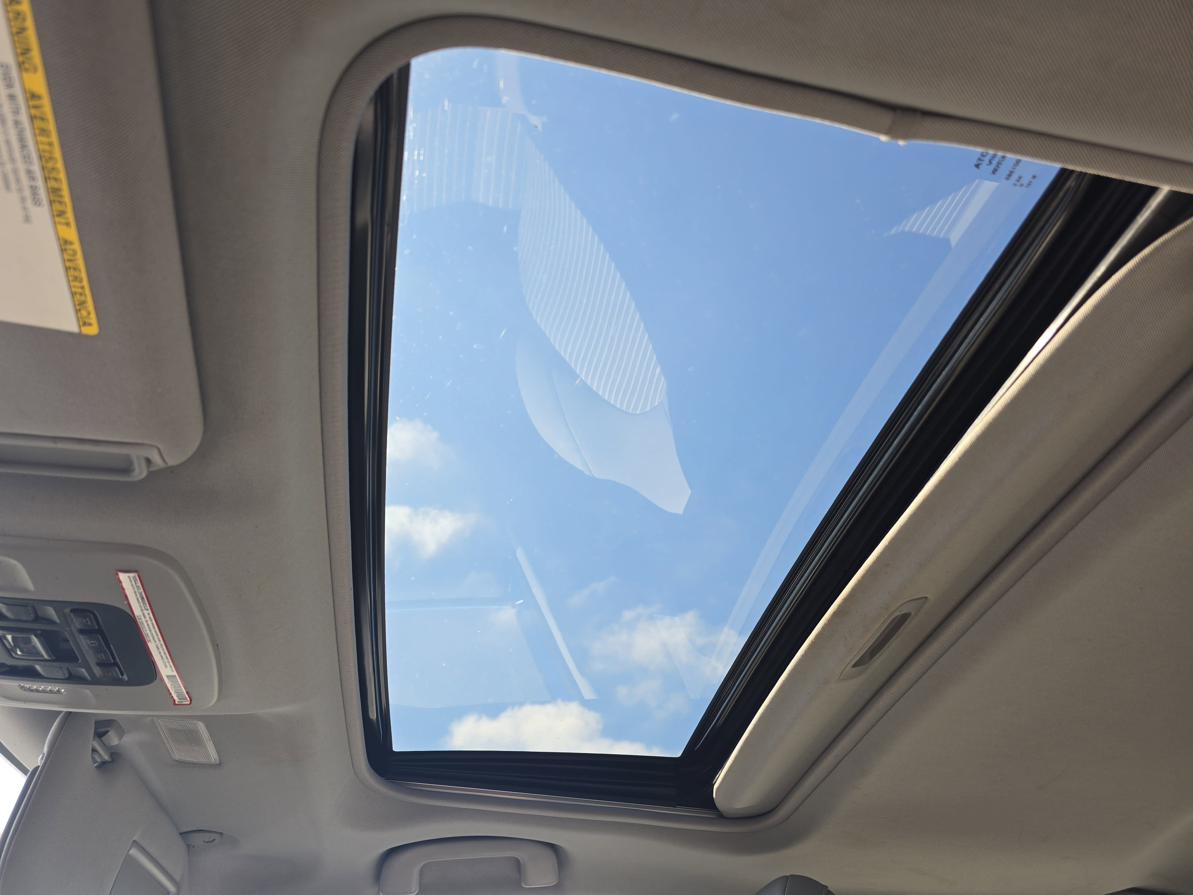 2020 Toyota Camry SE Auto