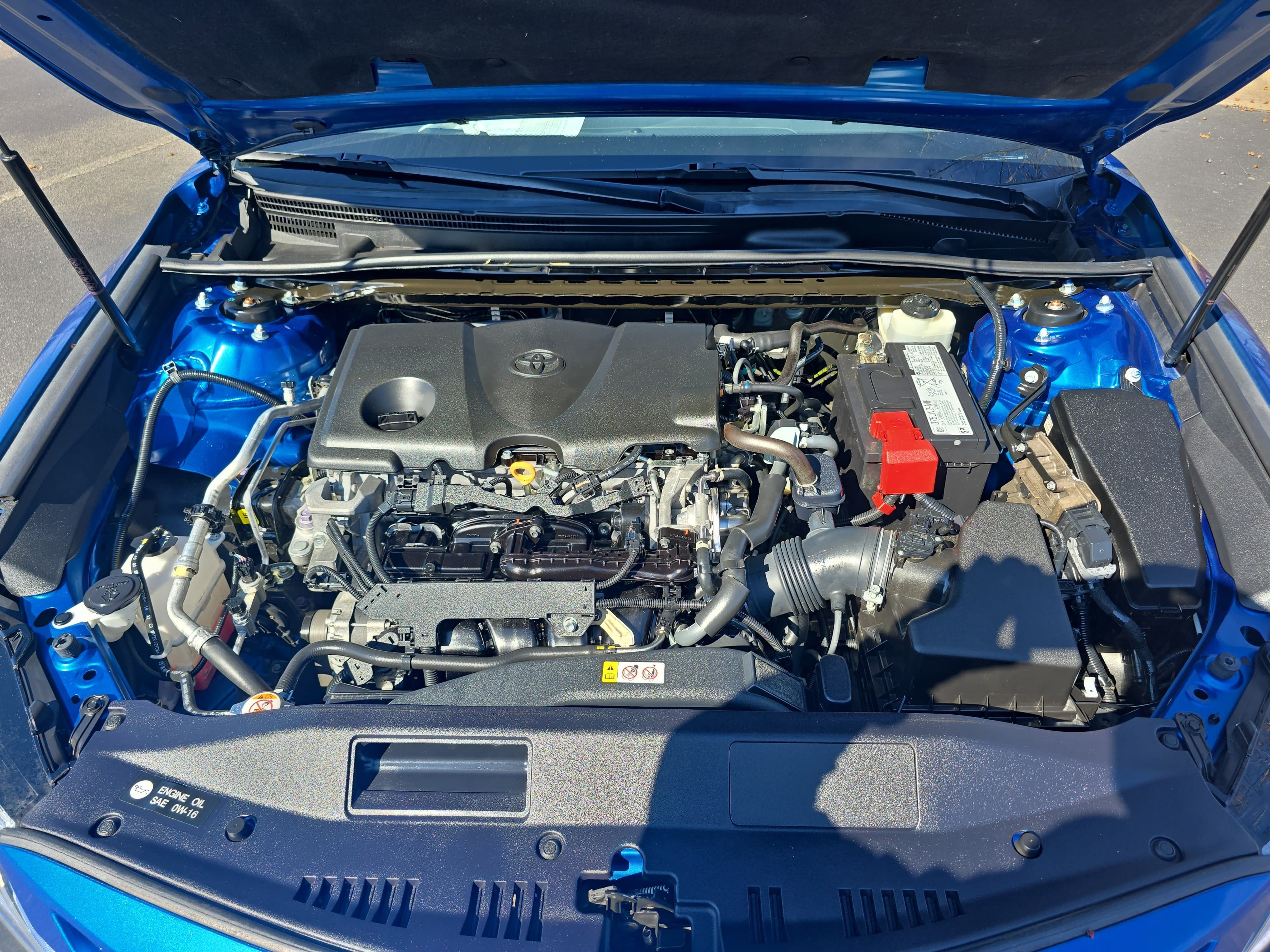 2020 Toyota Camry SE Auto