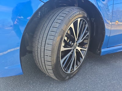 2020 Toyota Camry SE Auto