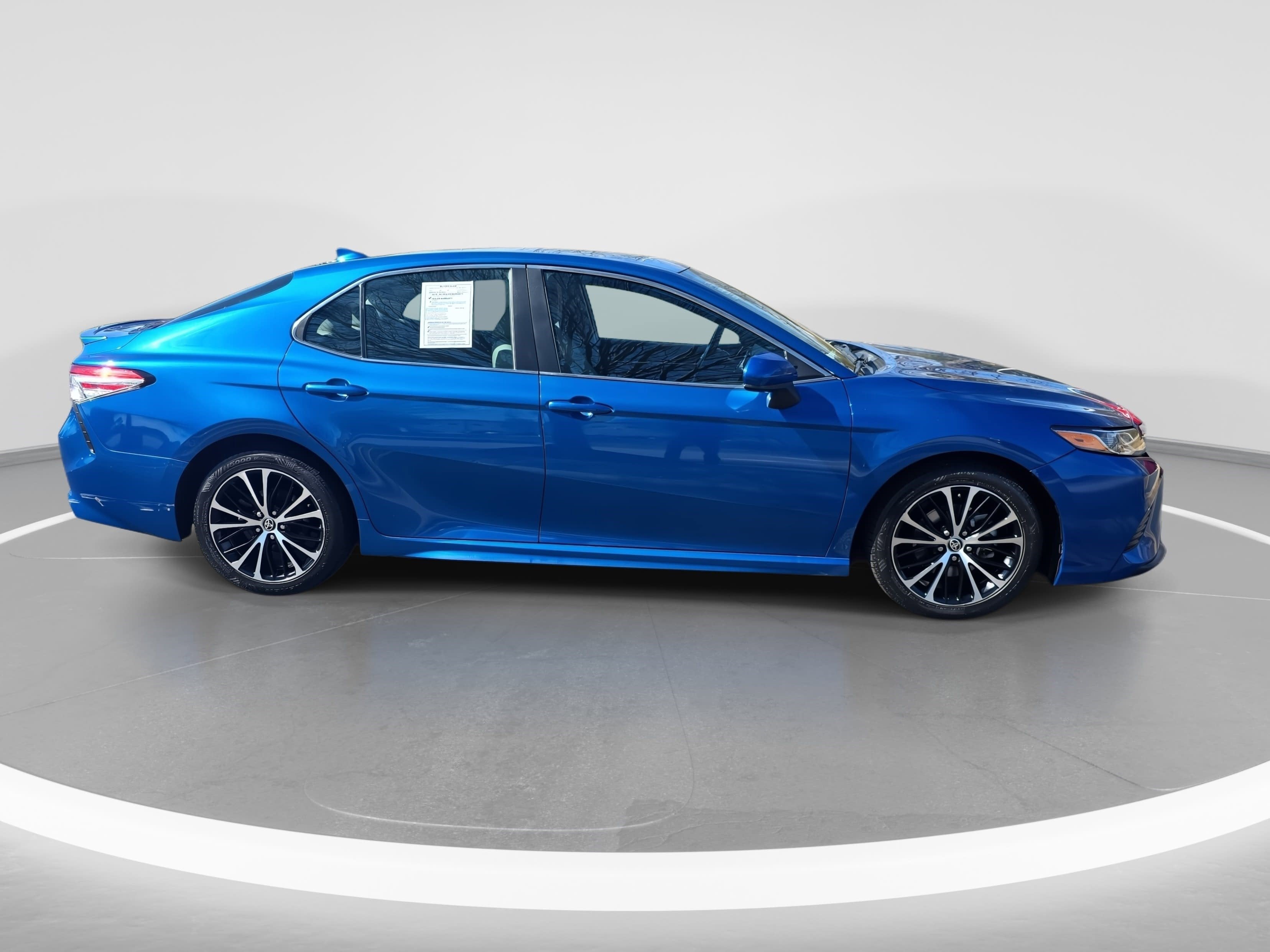 2020 Toyota Camry SE Auto