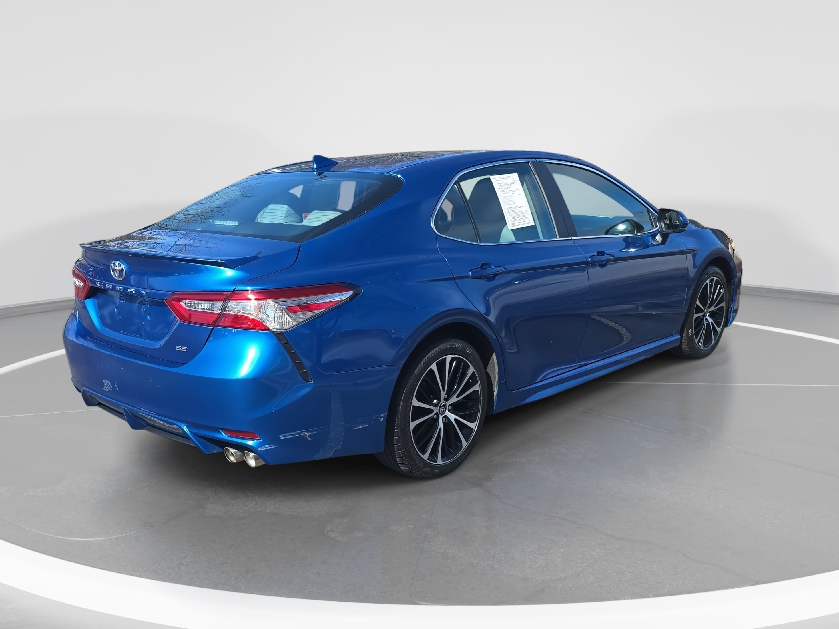 2020 Toyota Camry SE Auto