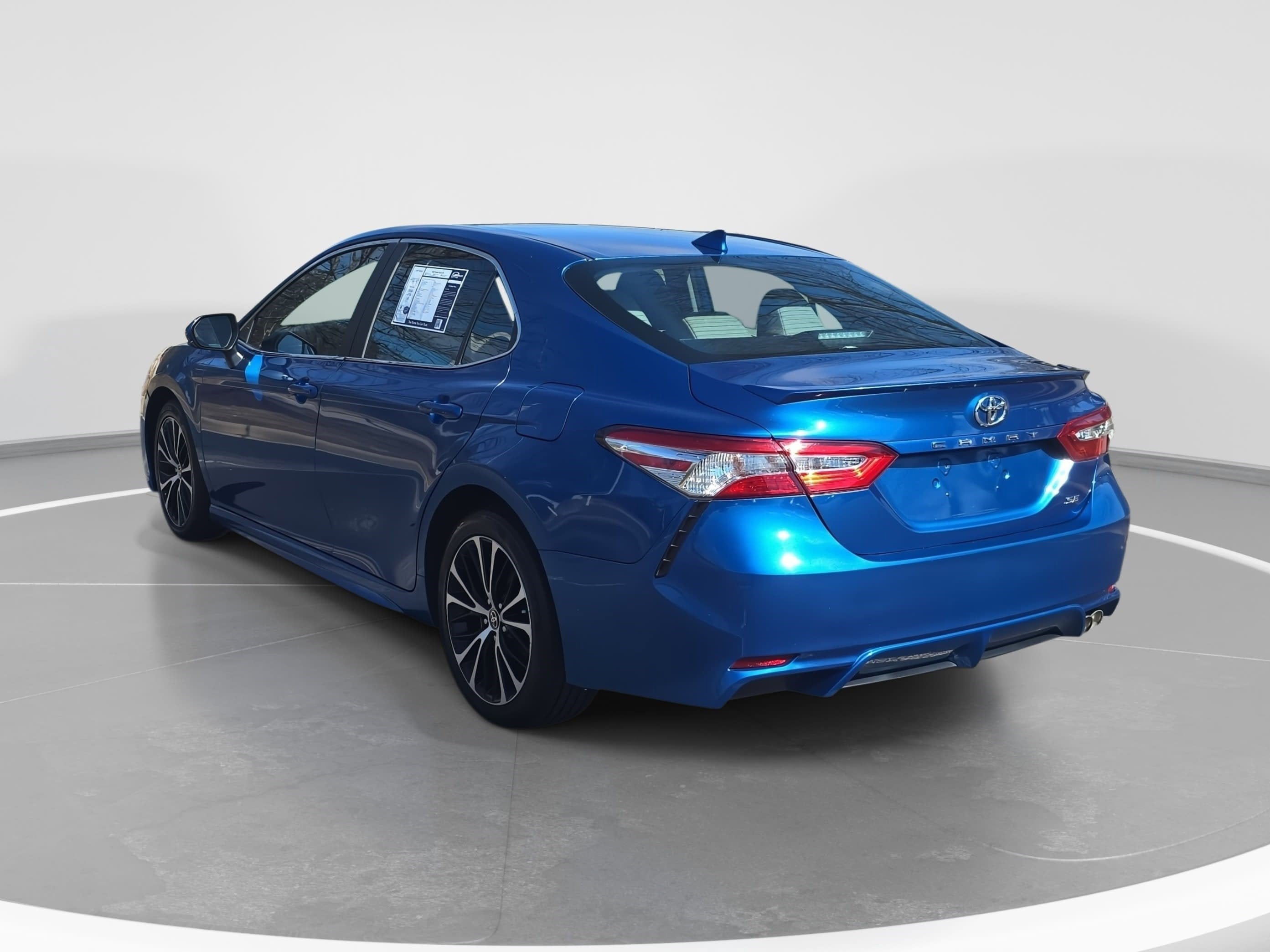 2020 Toyota Camry SE Auto