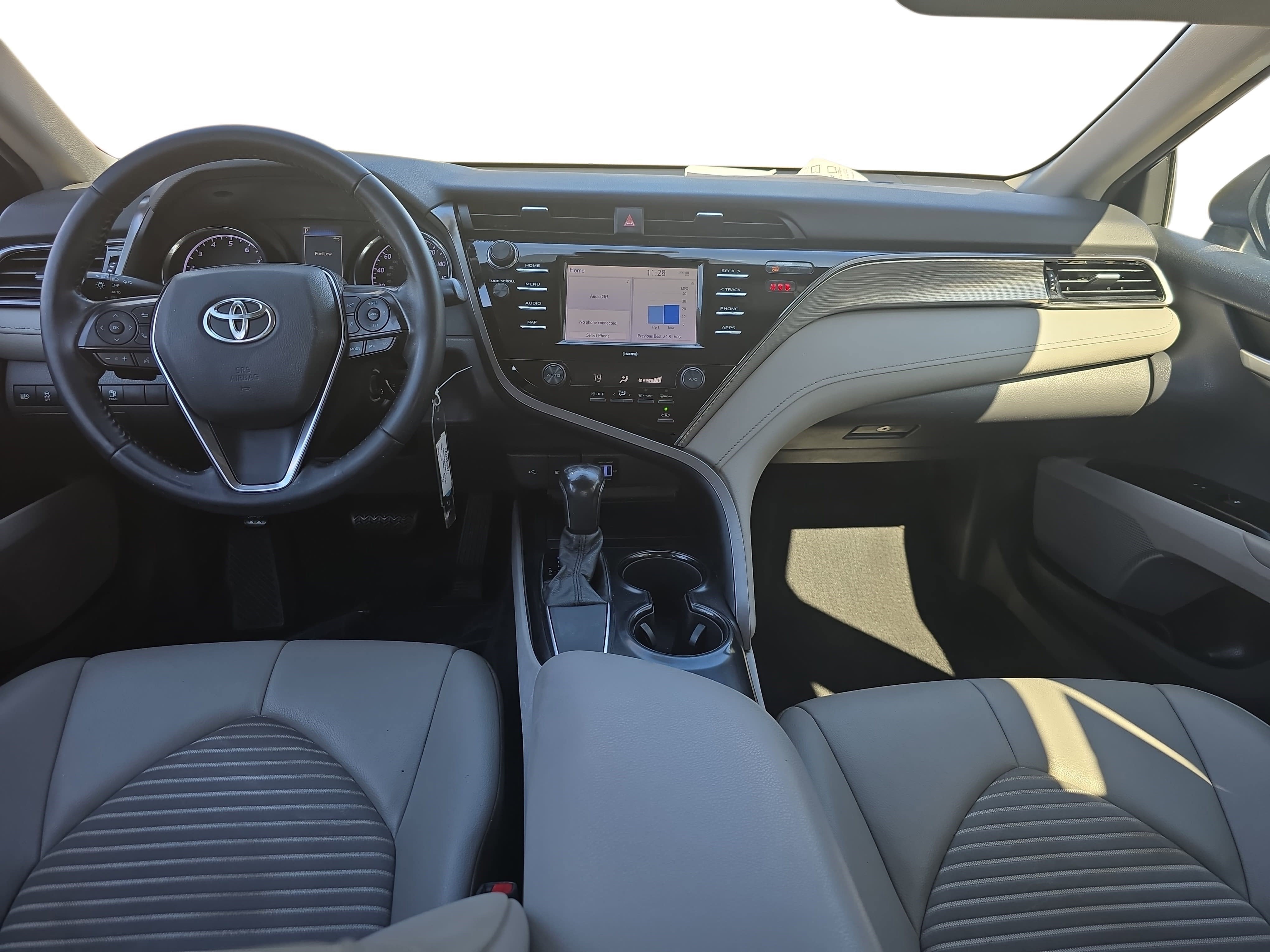 2020 Toyota Camry SE Auto
