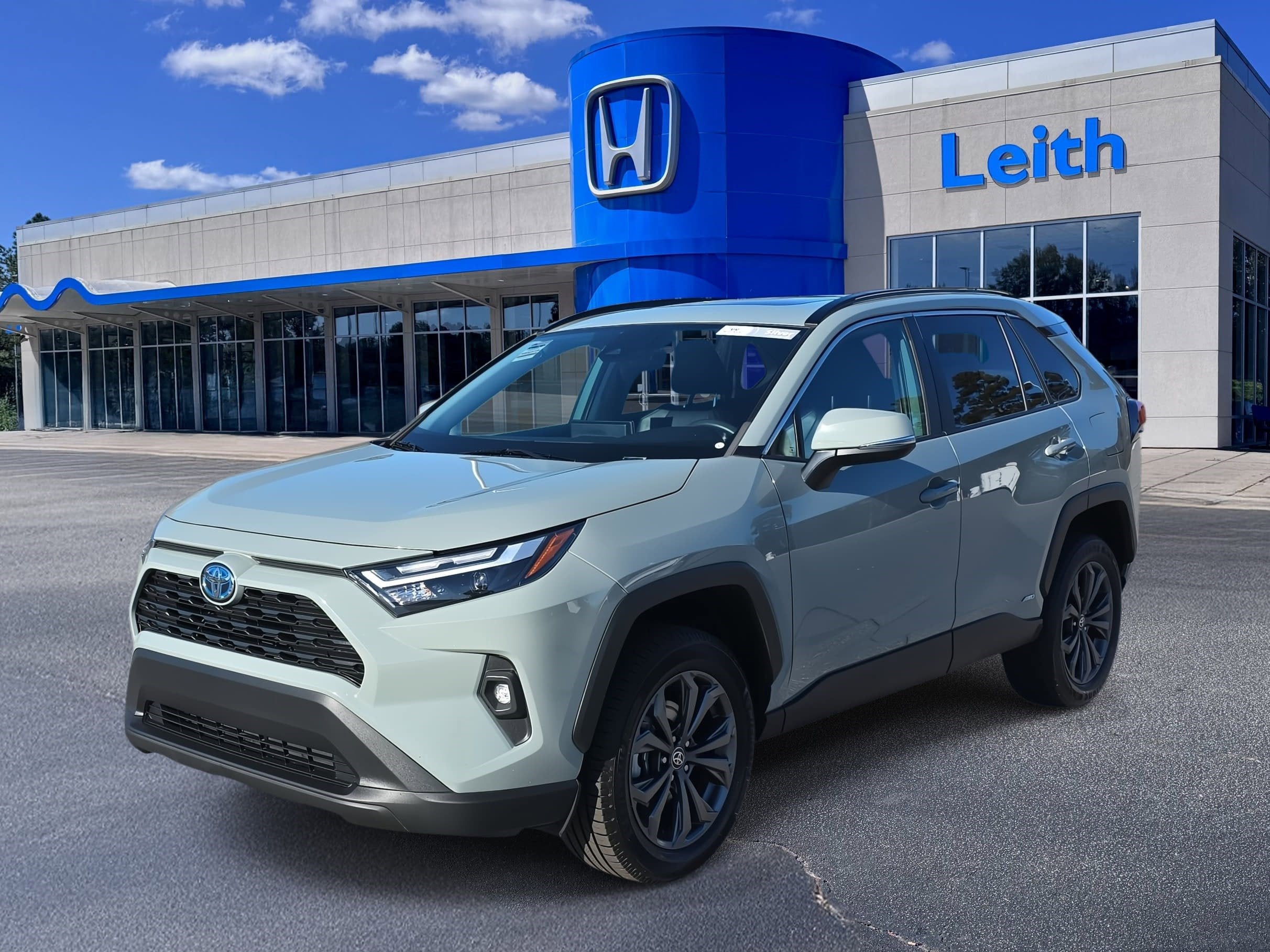 2023 Toyota RAV4 Hybrid XLE Premium AWD