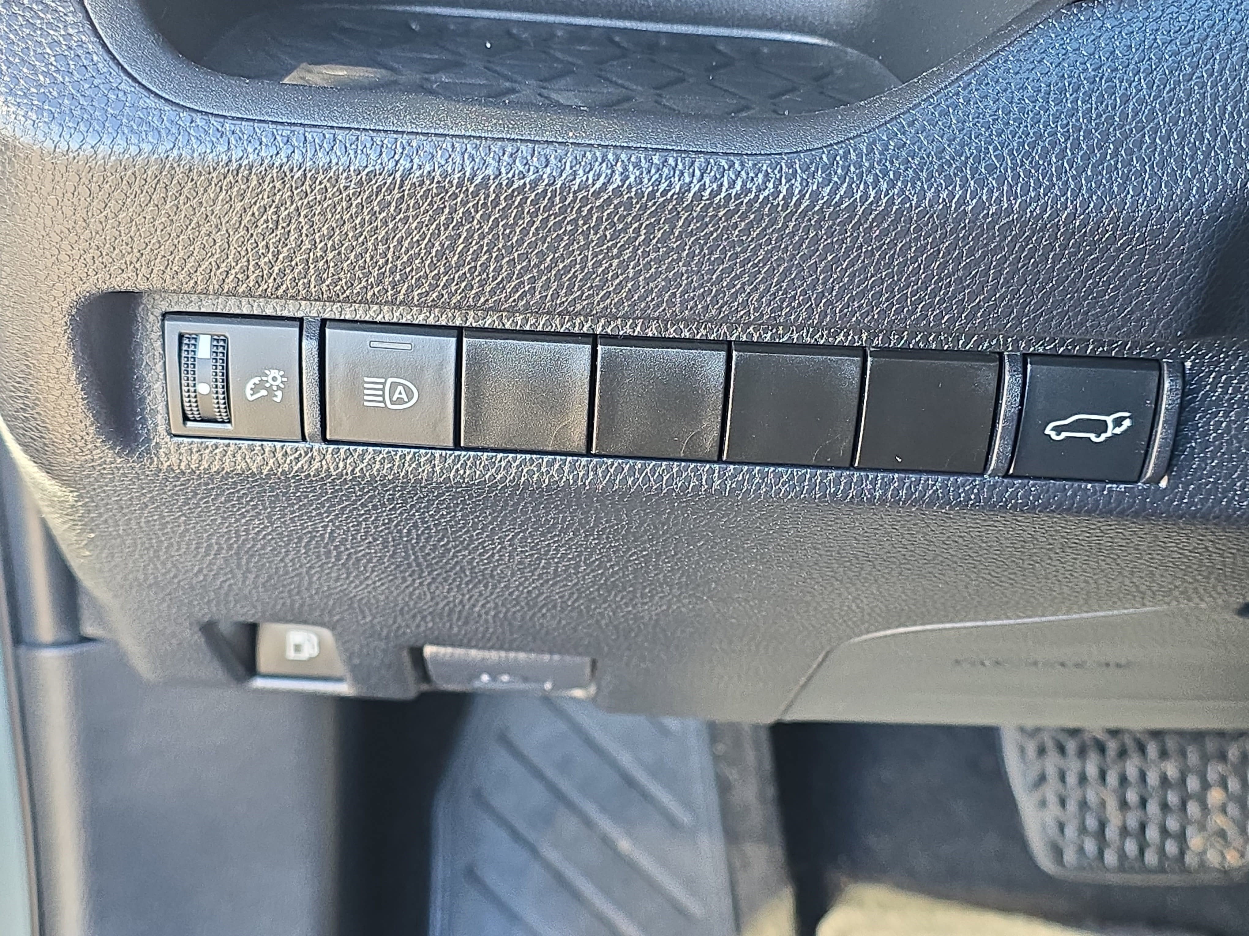 2023 Toyota RAV4 Hybrid XLE Premium AWD