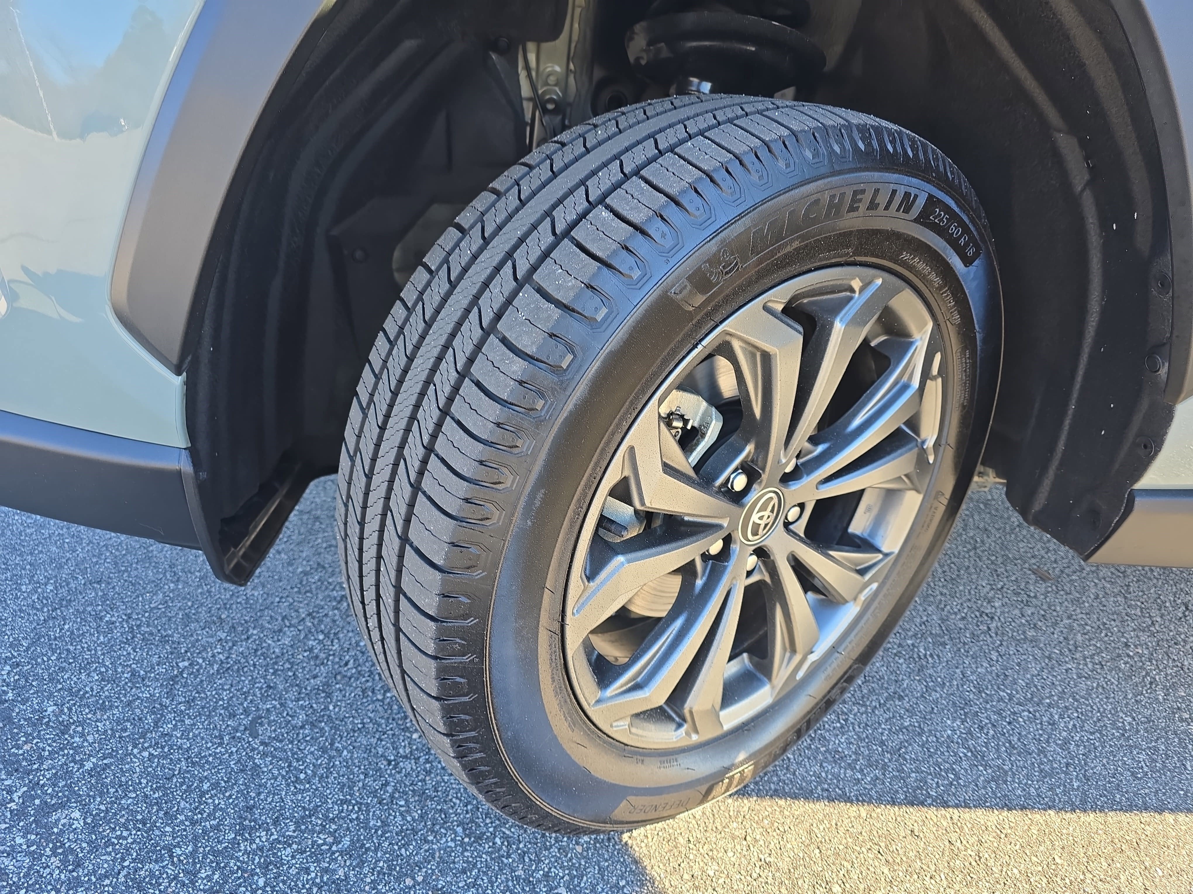 2023 Toyota RAV4 Hybrid XLE Premium AWD