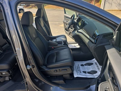 2023 Honda Odyssey Touring Auto