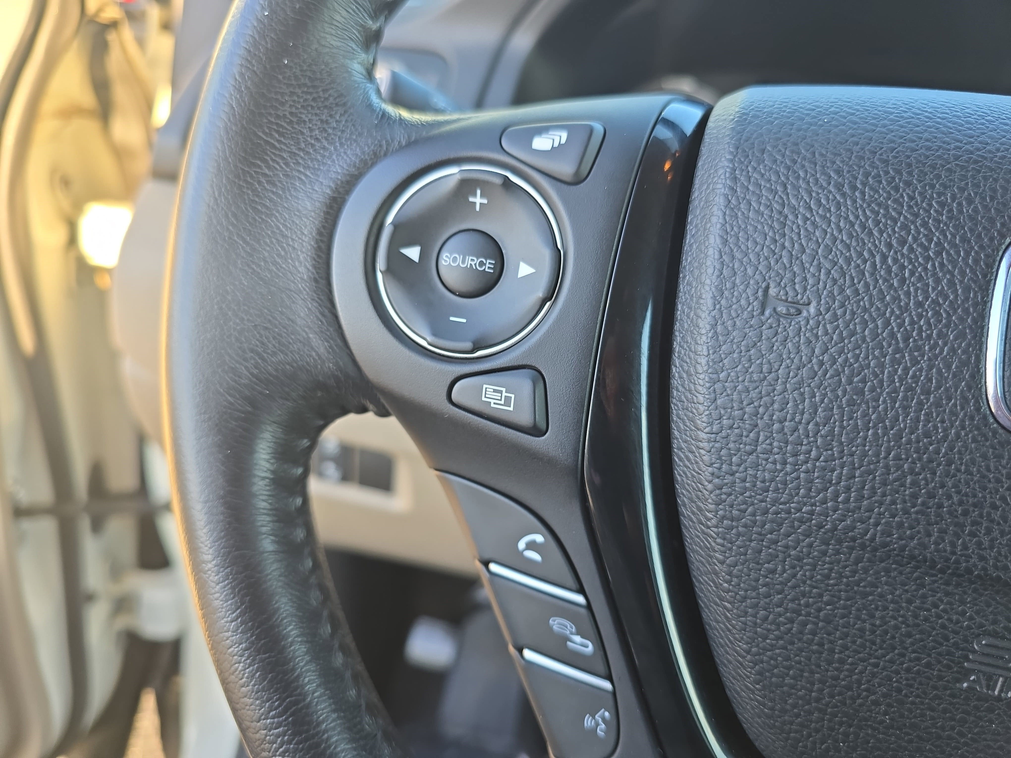 2016 Honda Pilot AWD 4dr Touring w/RES & Navi