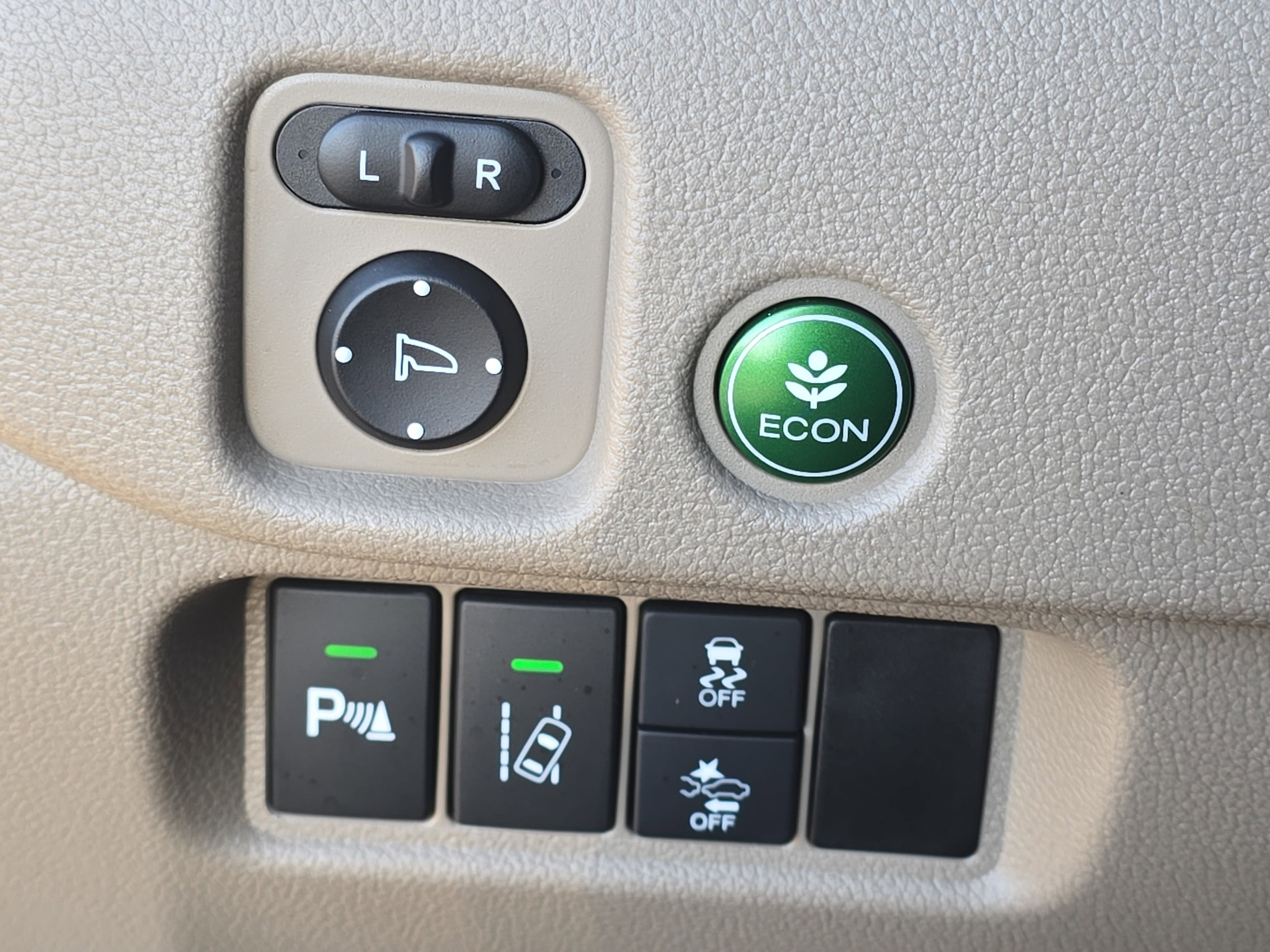 2016 Honda Pilot AWD 4dr Touring w/RES & Navi