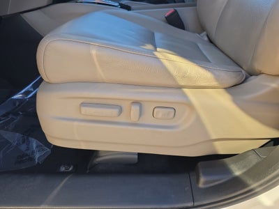 2016 Honda Pilot AWD 4dr Touring w/RES & Navi