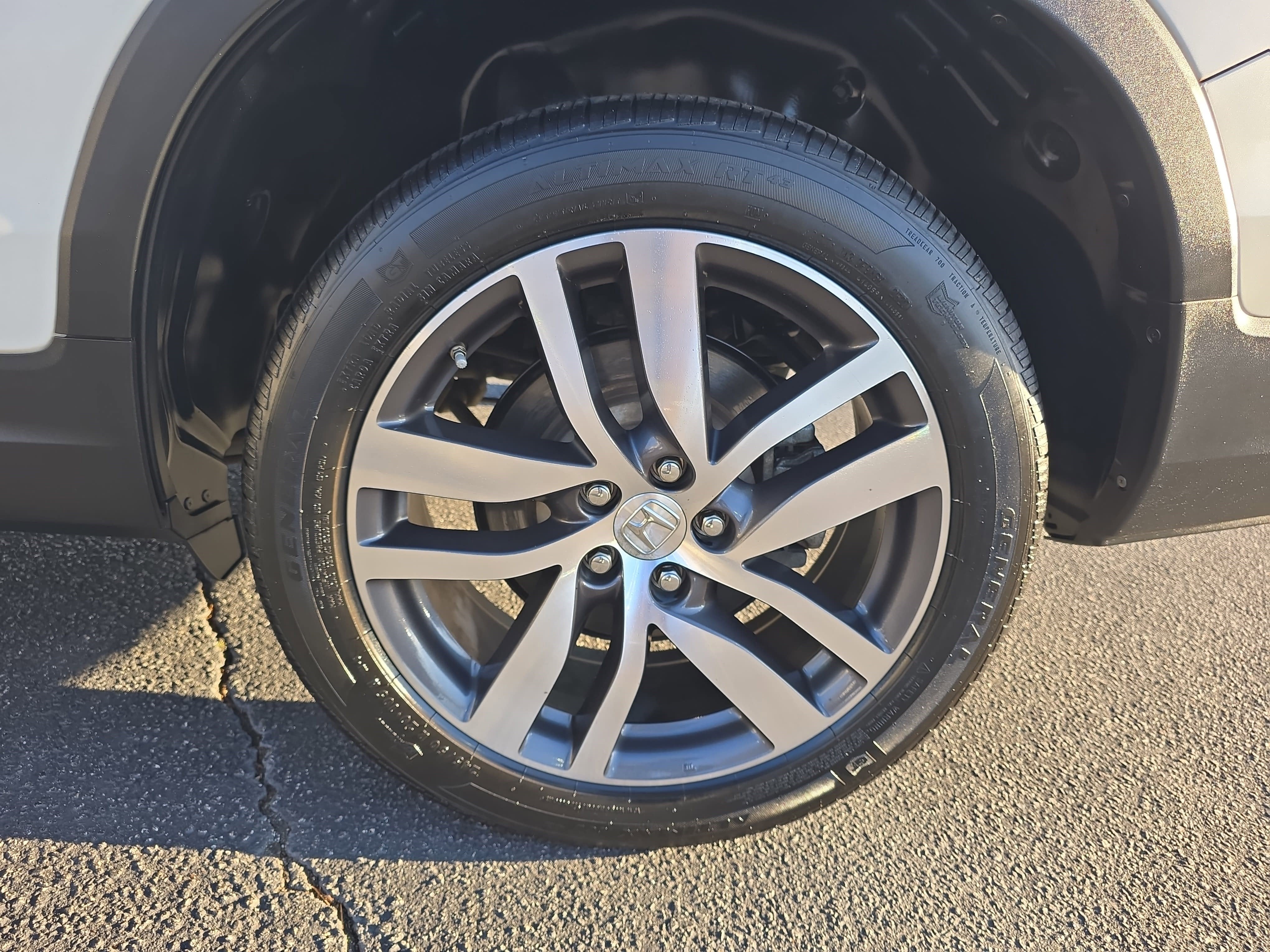 2016 Honda Pilot AWD 4dr Touring w/RES & Navi