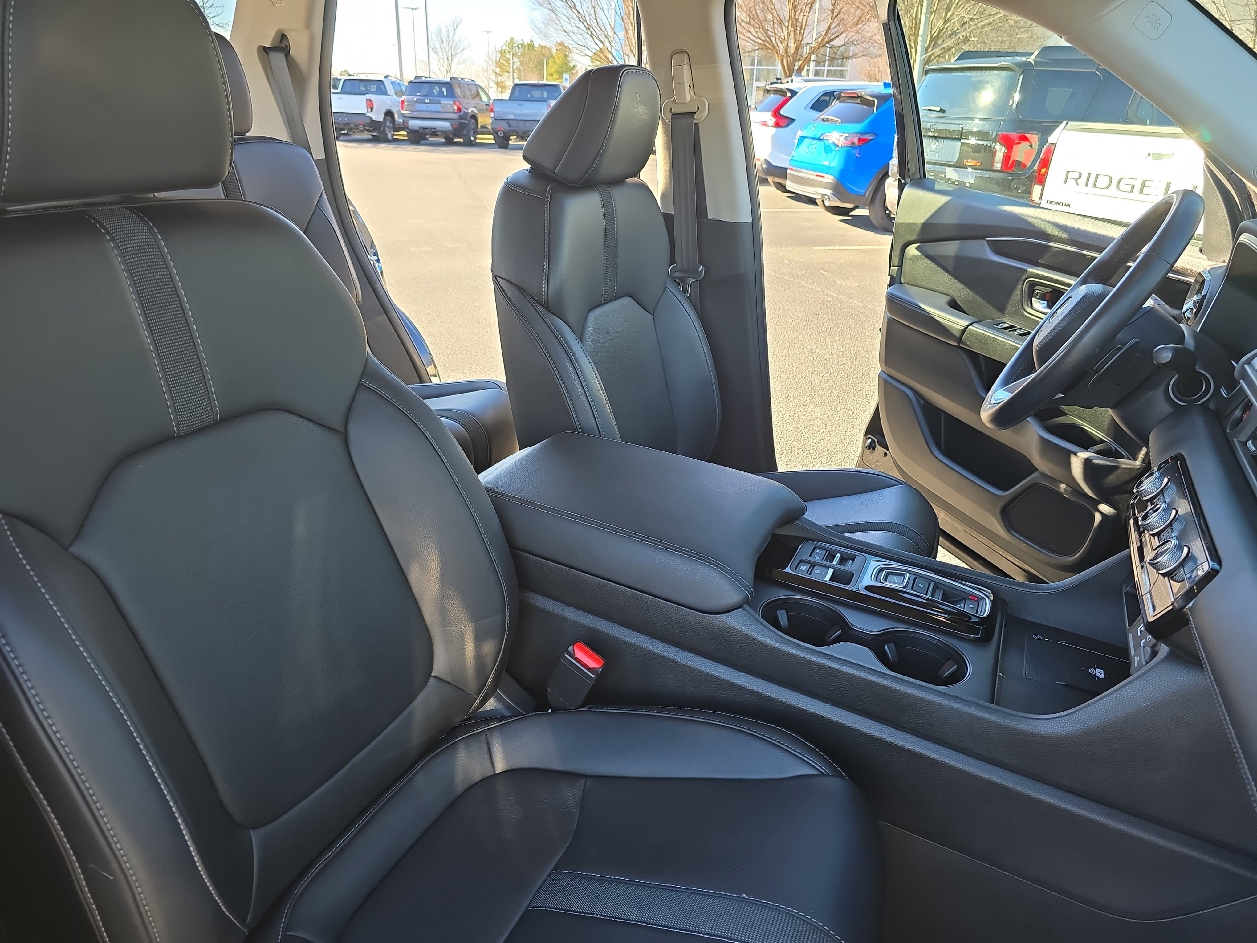 2023 Honda Pilot EX-L 8 Passenger AWD