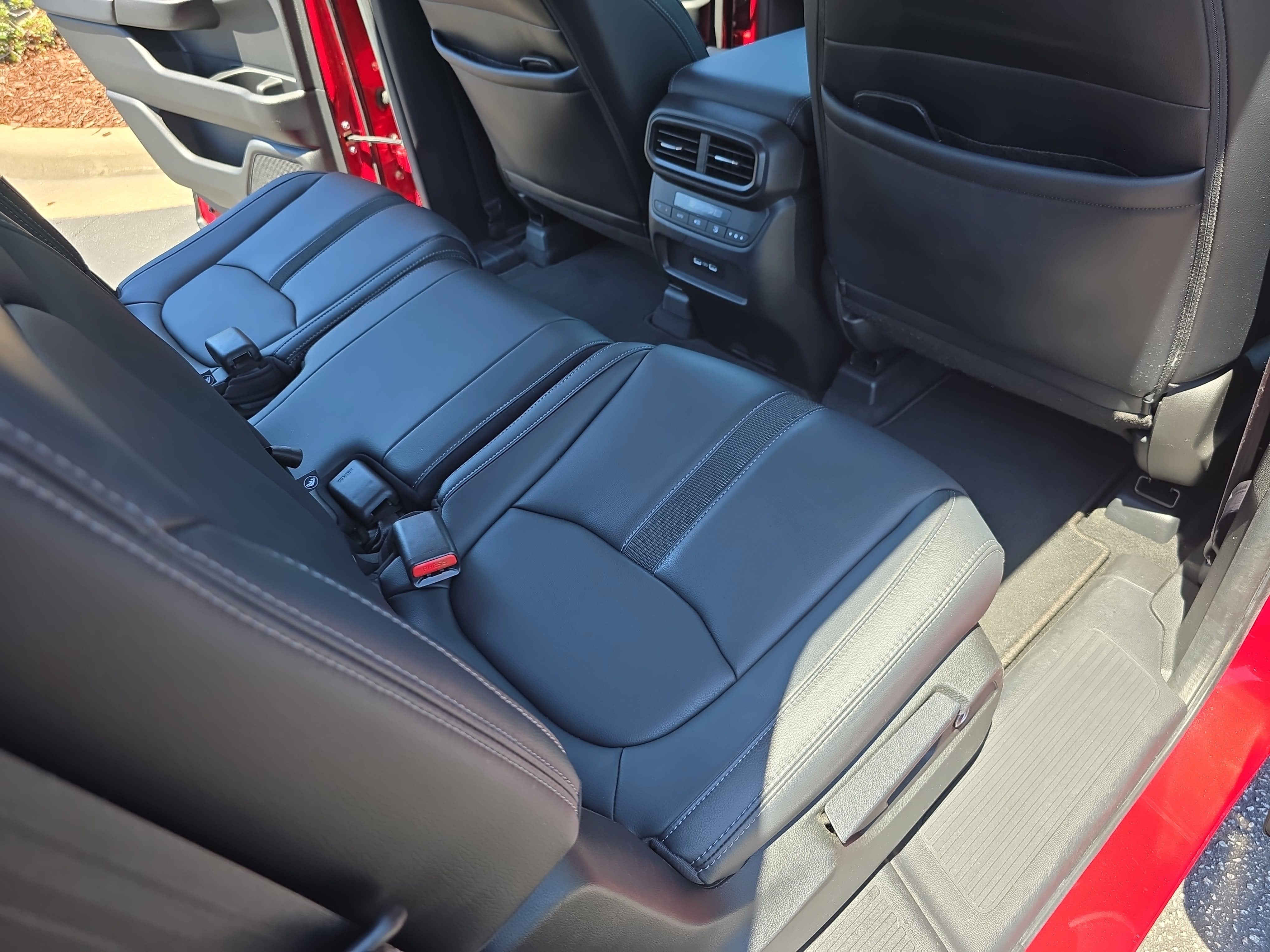 2023 Honda Pilot Touring 2WD