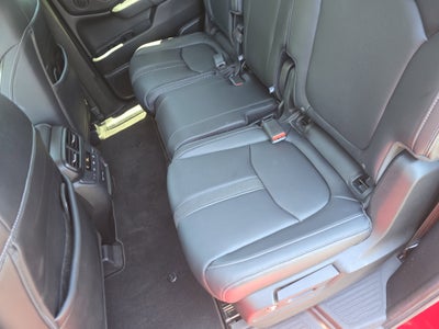 2023 Honda Pilot Touring 2WD