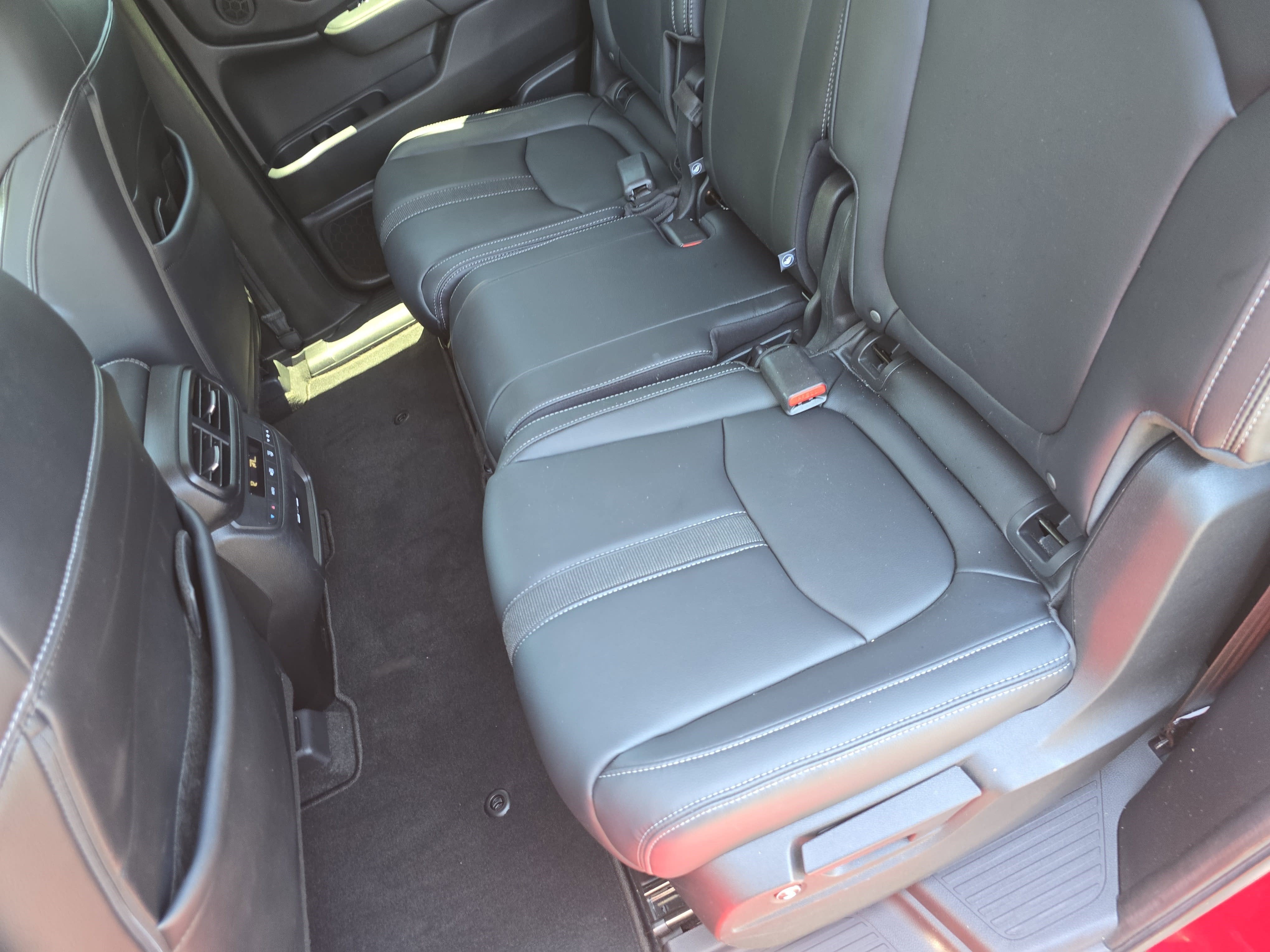 2023 Honda Pilot Touring 2WD