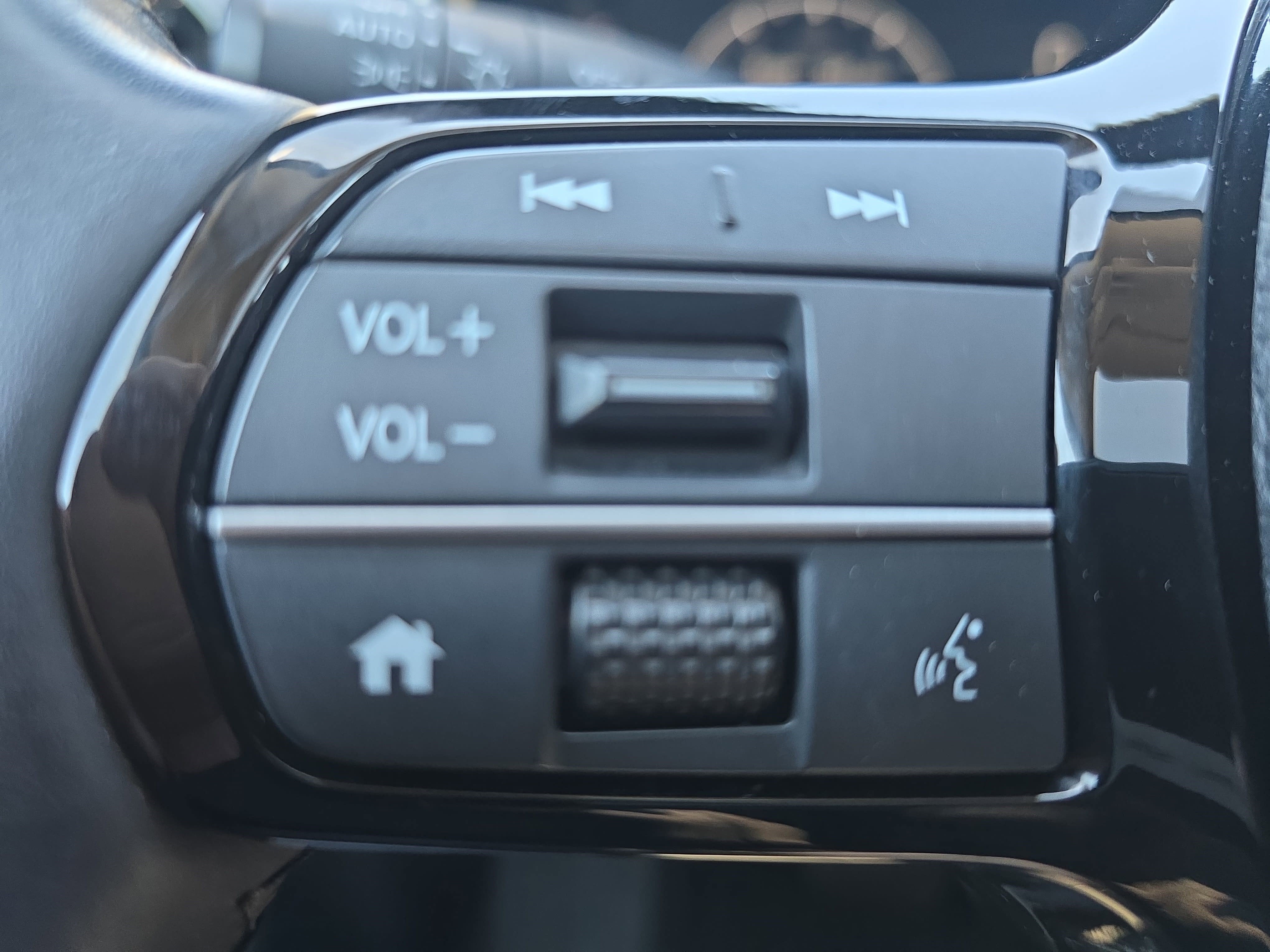 2023 Honda Pilot Touring 2WD