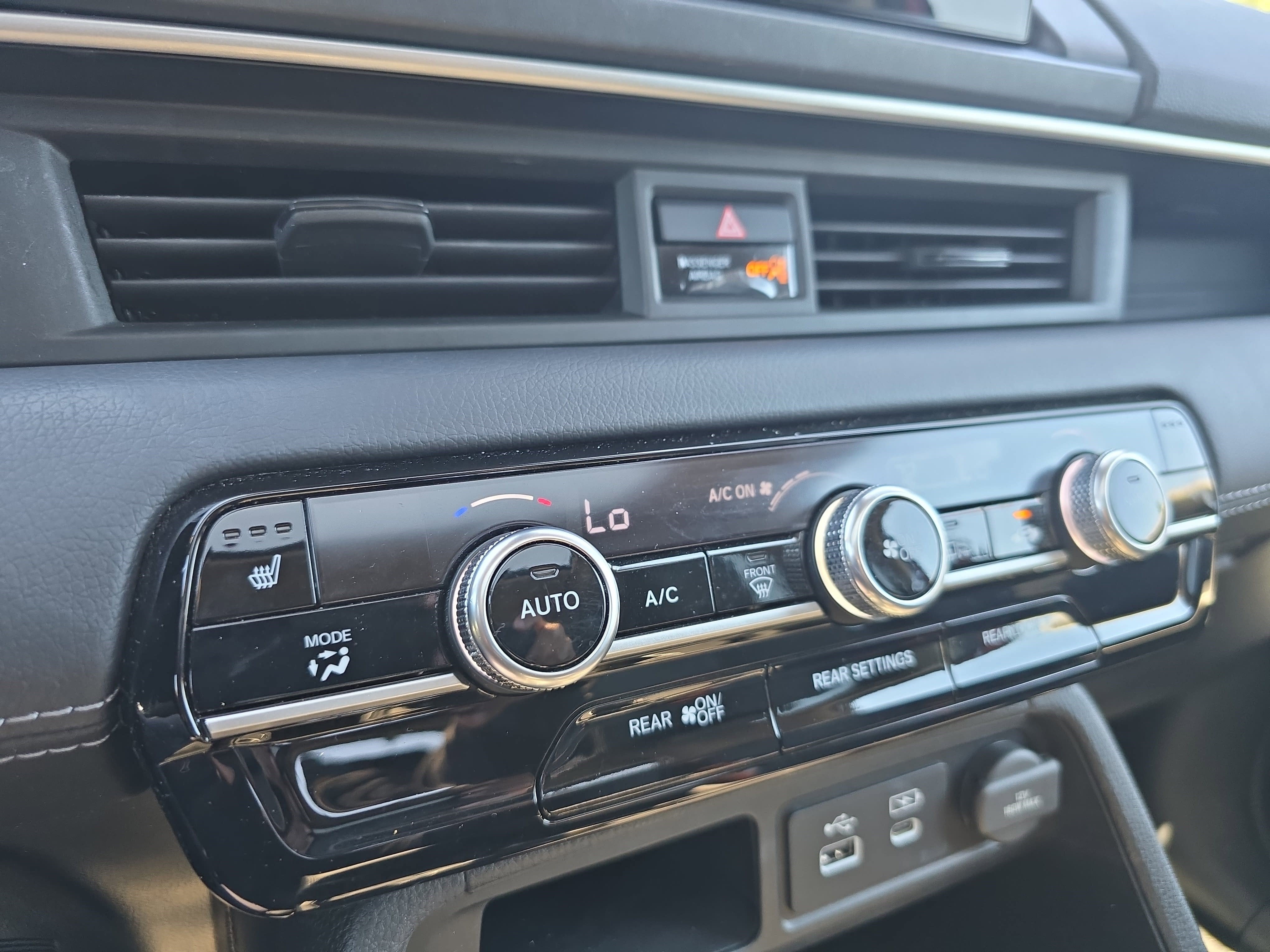 2023 Honda Pilot Touring 2WD