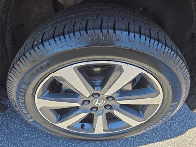 2023 Honda Pilot Touring 2WD