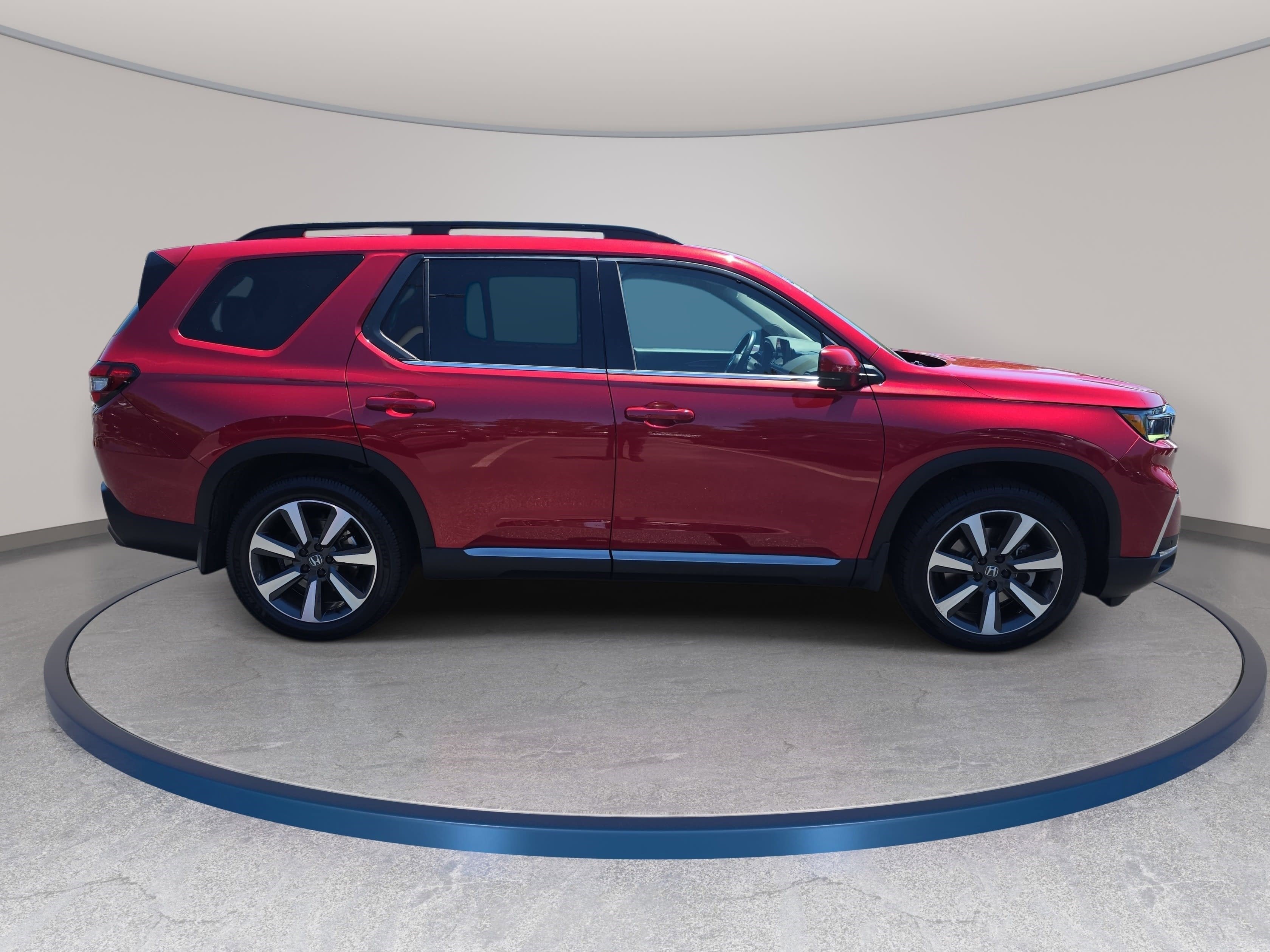 2023 Honda Pilot Touring 2WD
