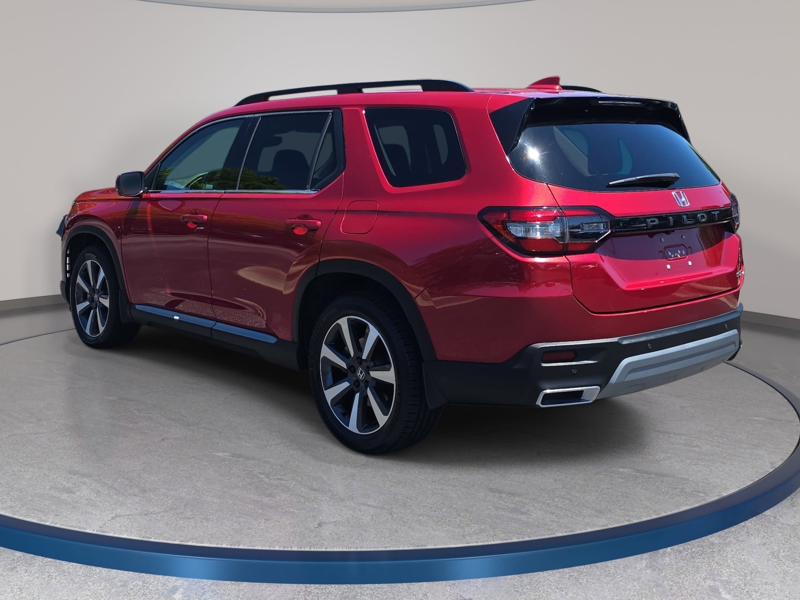 2023 Honda Pilot Touring 2WD