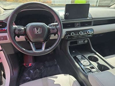 2025 Honda Pilot Touring 2WD